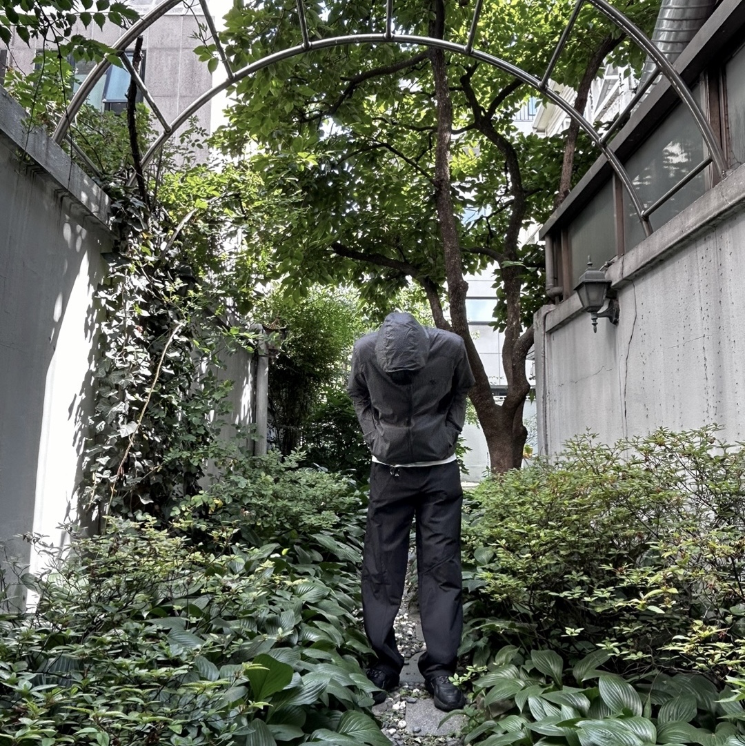 Sansan Gear Air Dash Jacket Charcoal - 24SS, Sansan Gear Mesh Block Pants Black - 23FW 착용 스타일 - 1