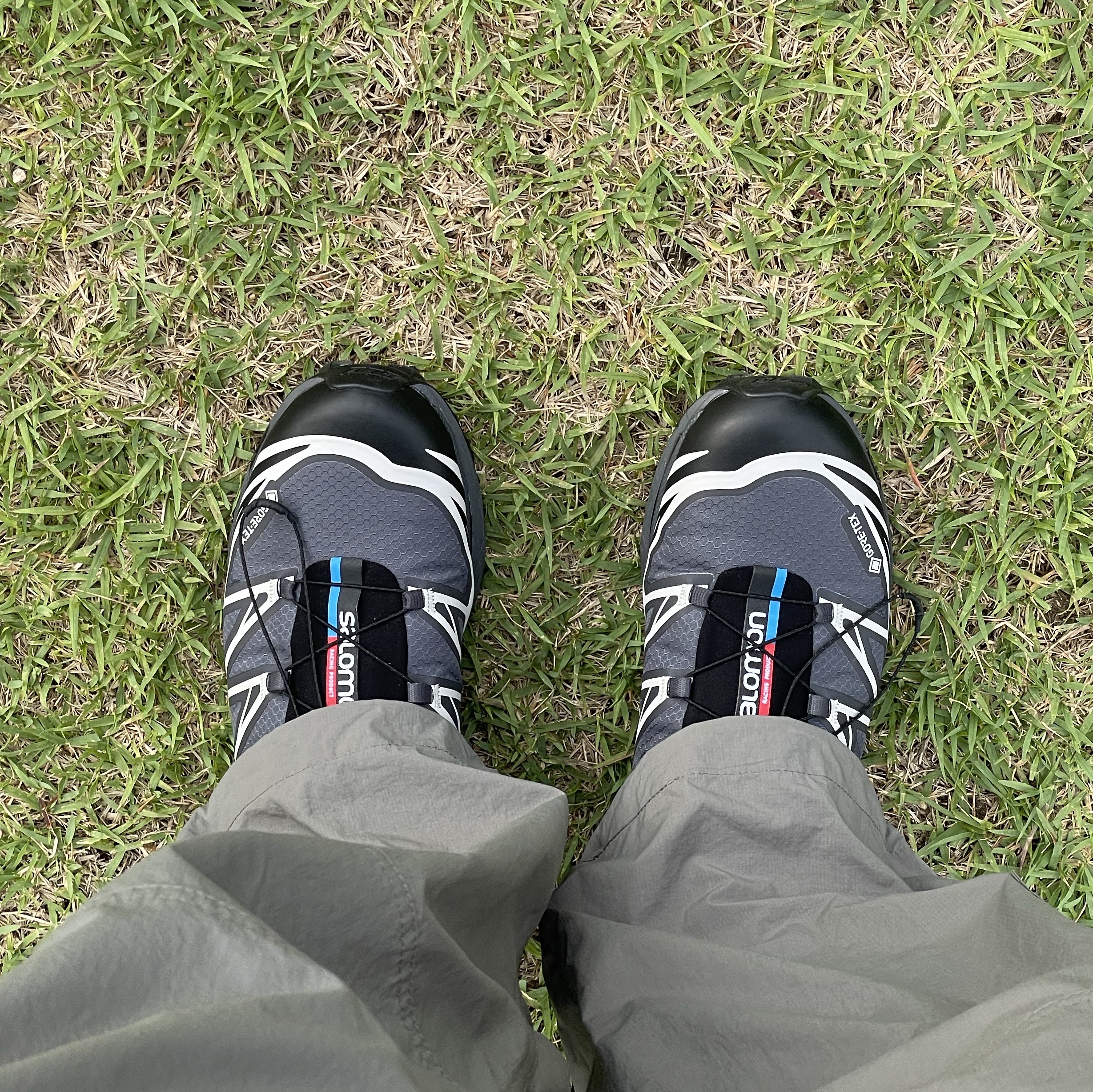 Salomon XT-6 Gore-Tex Black Ebony 착용 스타일