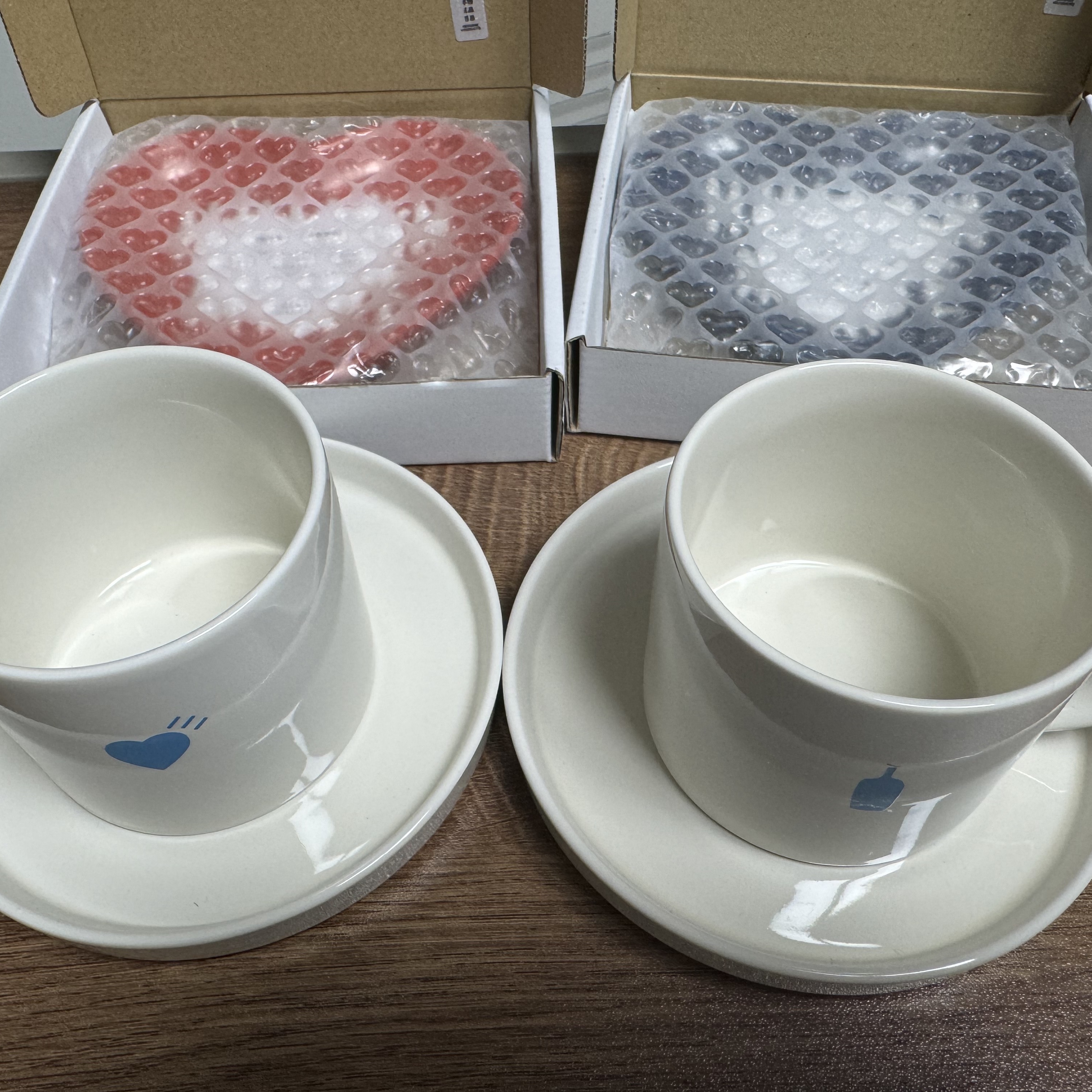 Human Made x Blue Bottle Coffee Pair Mug White, Human Made Heart Ceramics Tray Red 착용 스타일 - 1