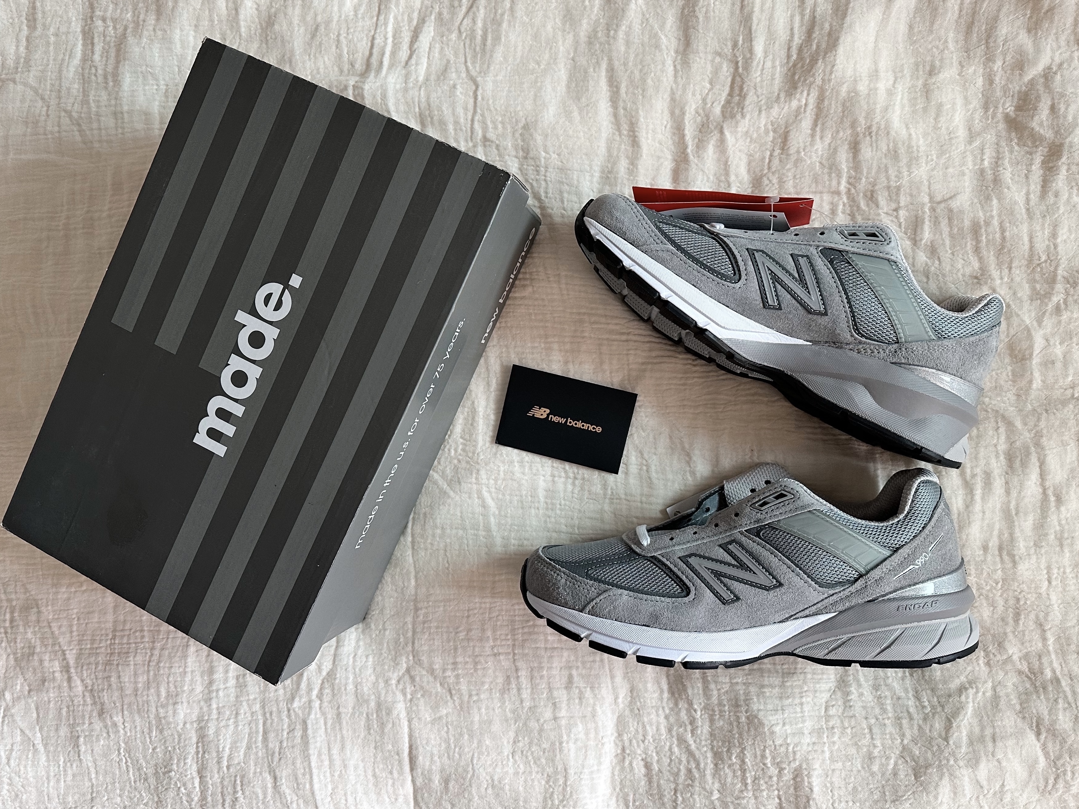 New Balance 990v5 Made in USA Grey - D Standard 착용 스타일