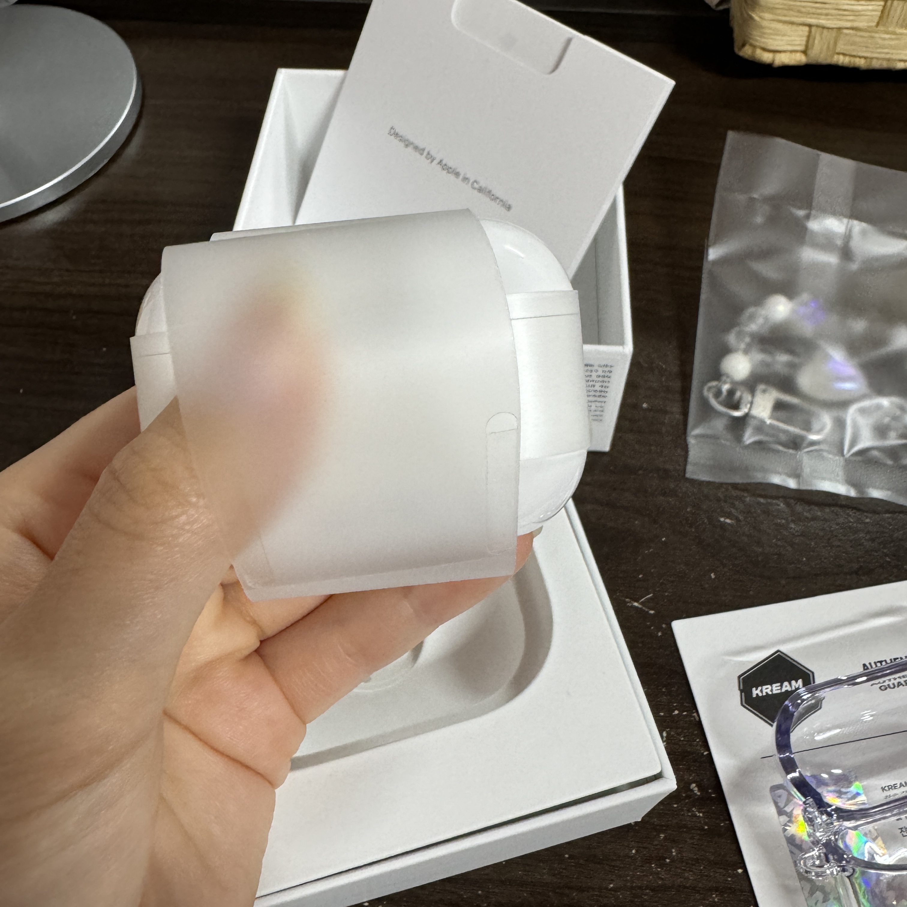 Apple Airpods Pro 2nd Gen with MagSafe Charging Case USB C (Korean Ver.) 착용 스타일