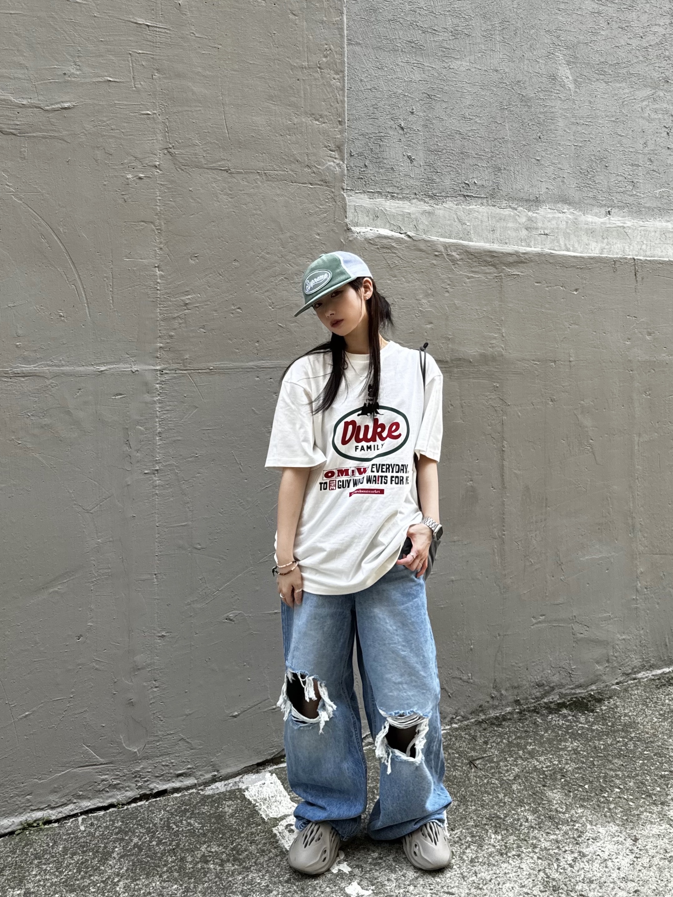Supreme Terry Mesh Back 5-Panel Work Teal - 24SS, Adidas Yeezy Foam RNNR Stone Sage 착용 스타일 - 1