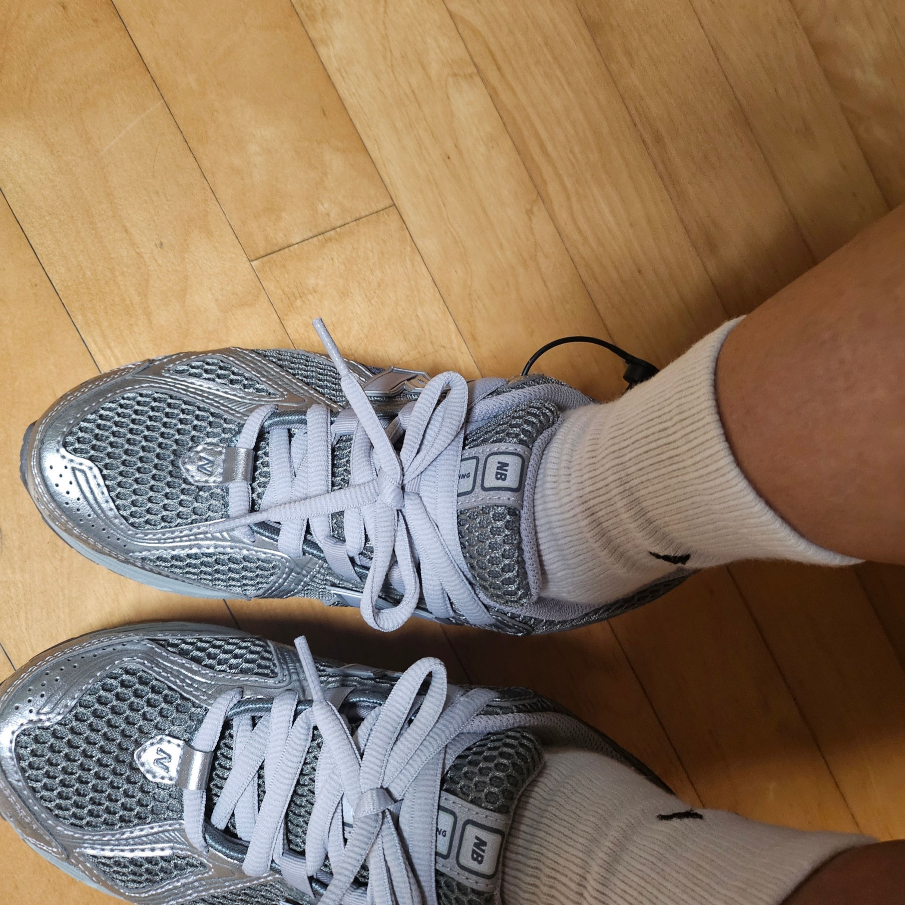 New Balance 1906R Harbor Grey Silver Metalic 착용 스타일