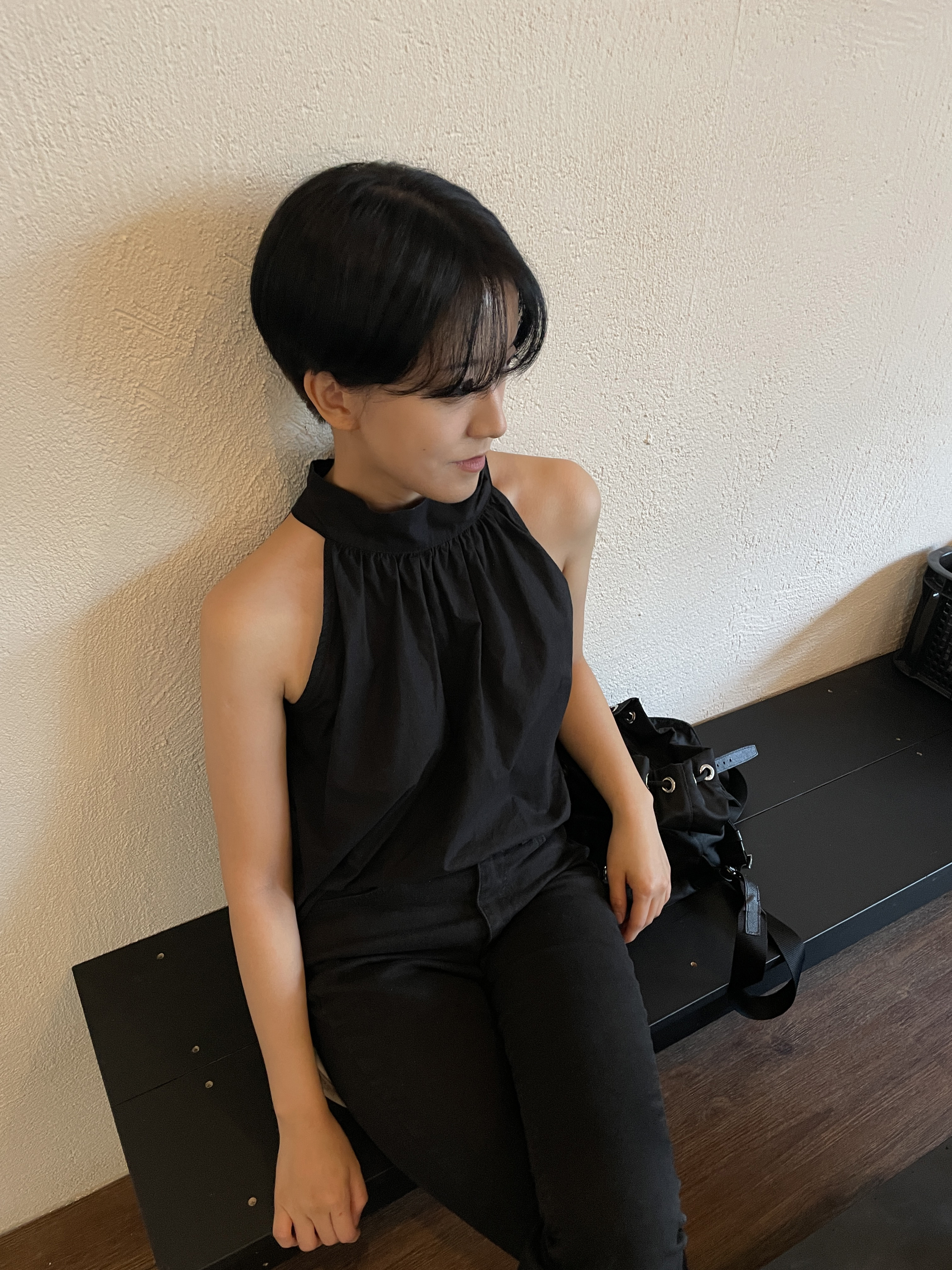 Prada Re-Nylon Small Backpack Black 착용 스타일 - 2