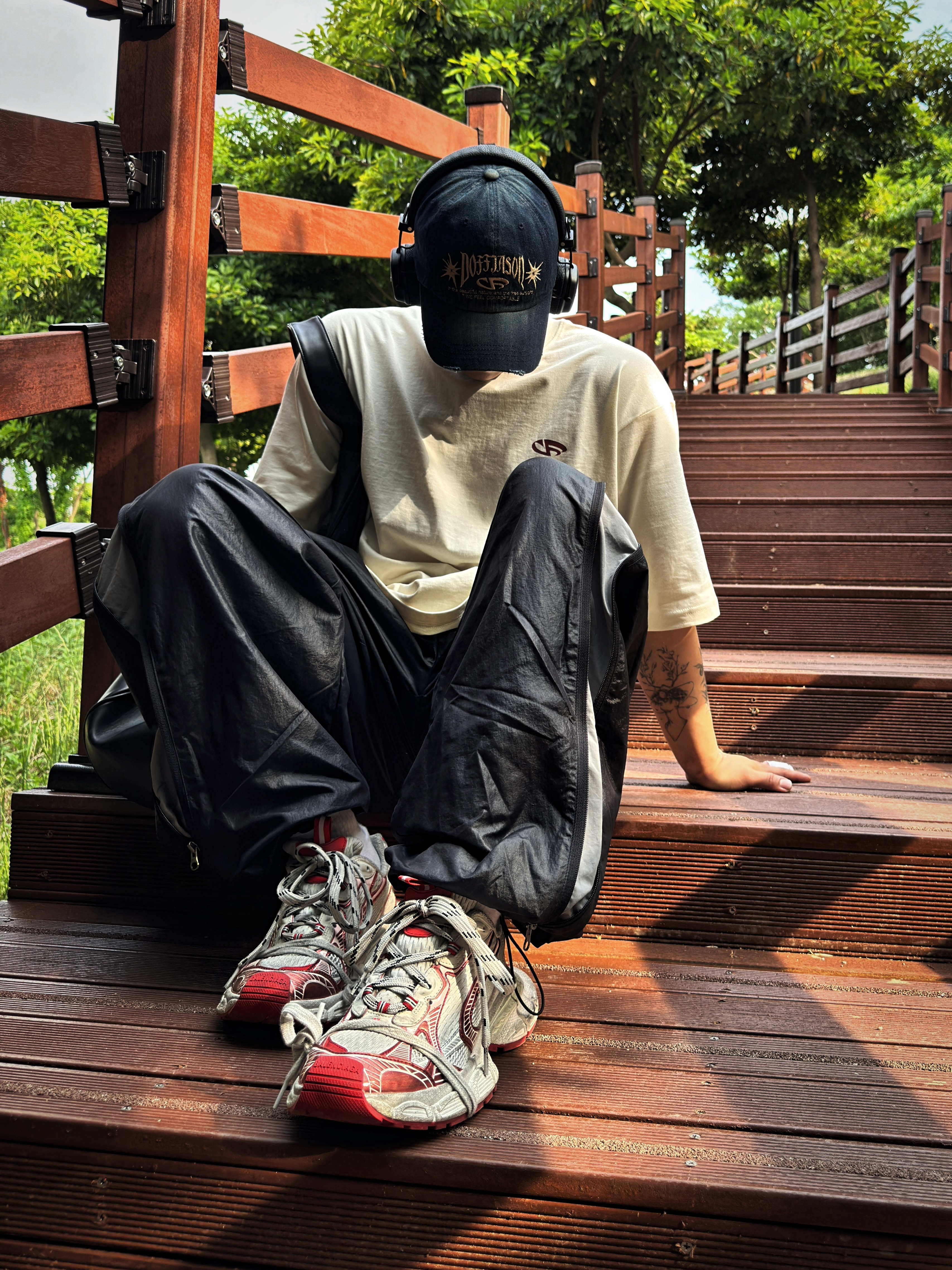 Balenciaga 3XL Sneakers White Red, Marshall Major IV Black (Korean Ver.) 착용 스타일 - 3