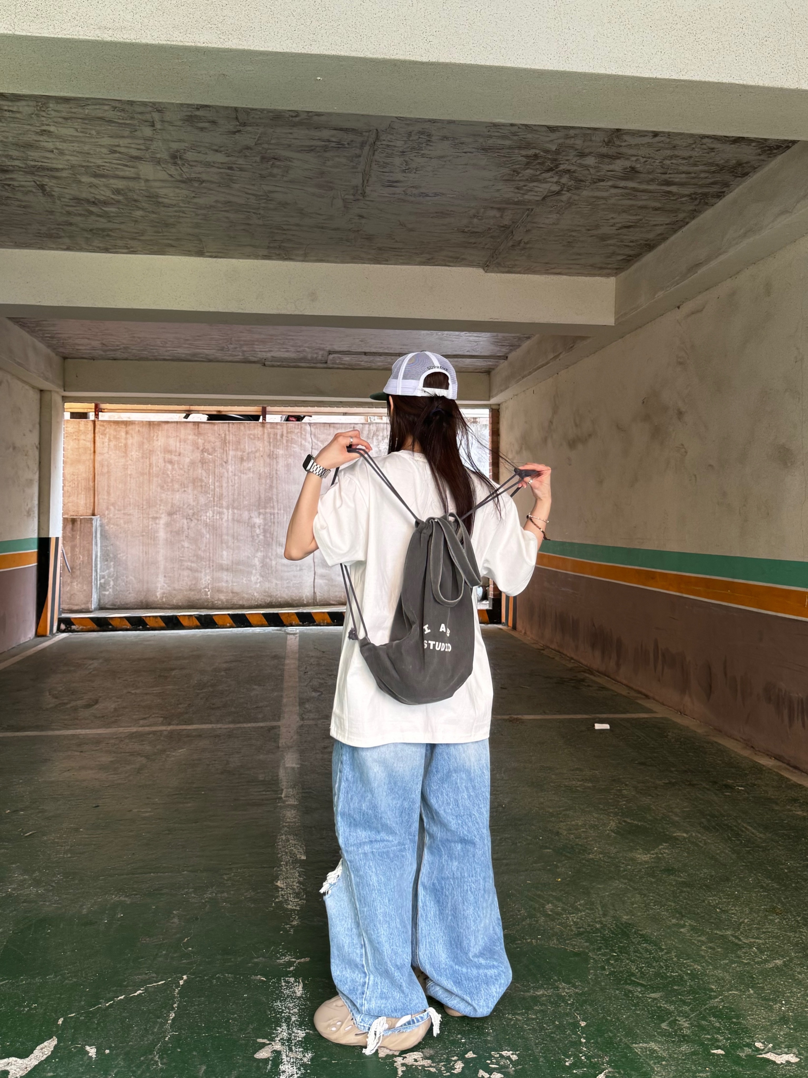 Supreme Terry Mesh Back 5-Panel Work Teal - 24SS, Adidas Yeezy Foam RNNR Stone Sage 착용 스타일 - 3