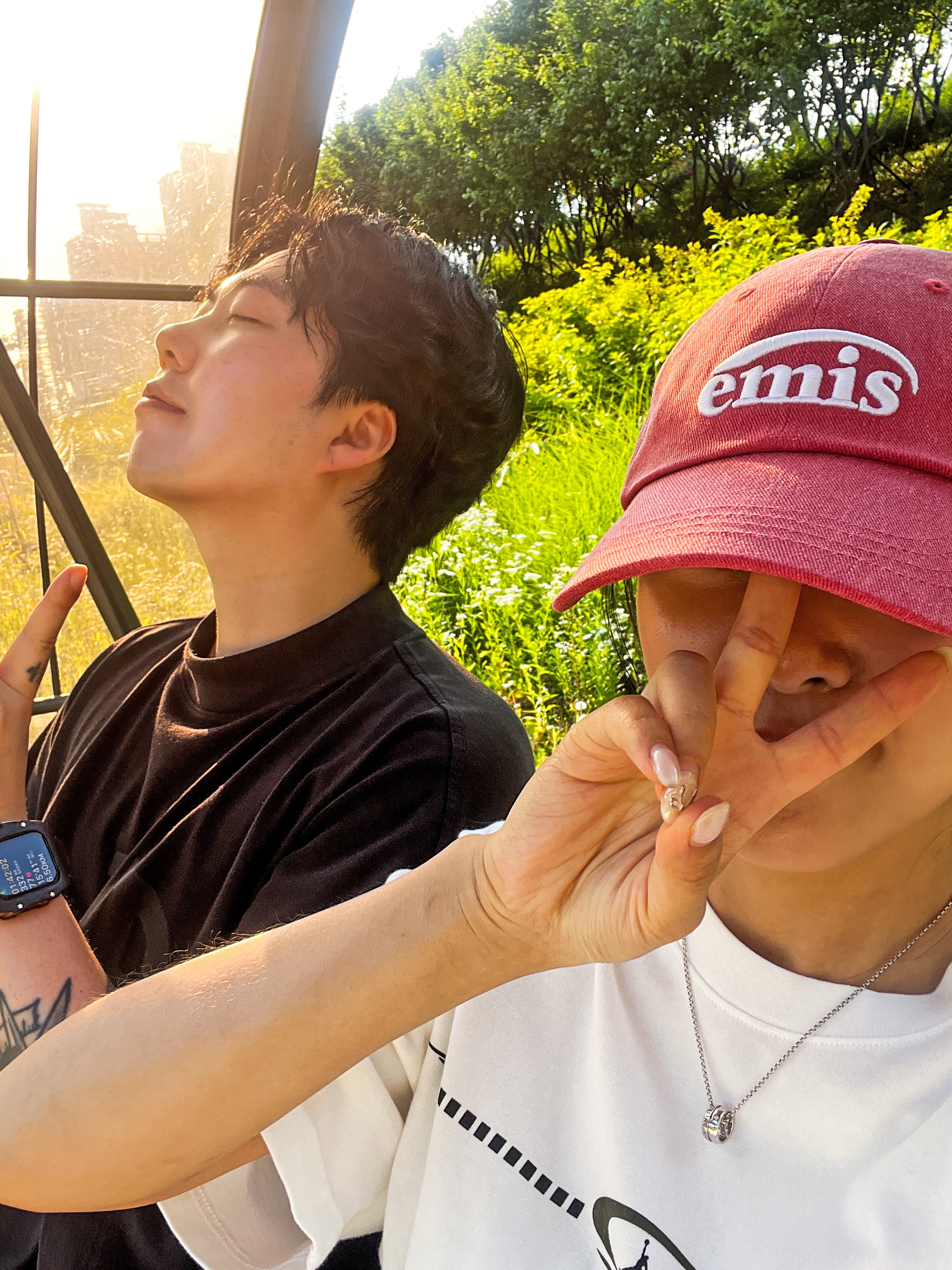 (W) Celine Triomphe Rhinestone Necklace in Brass with Rhodium Finish and Crystals Silver, Emis New Logo Pigment Ball Cap Red 착용 스타일 - 1