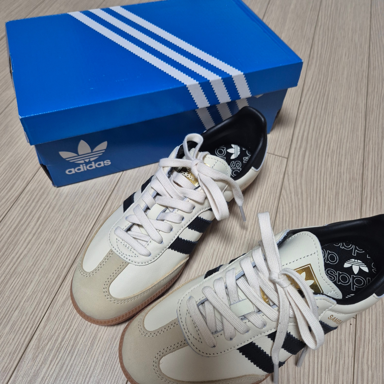 (W) Adidas Samba OG Cream White Core Black 착용 스타일