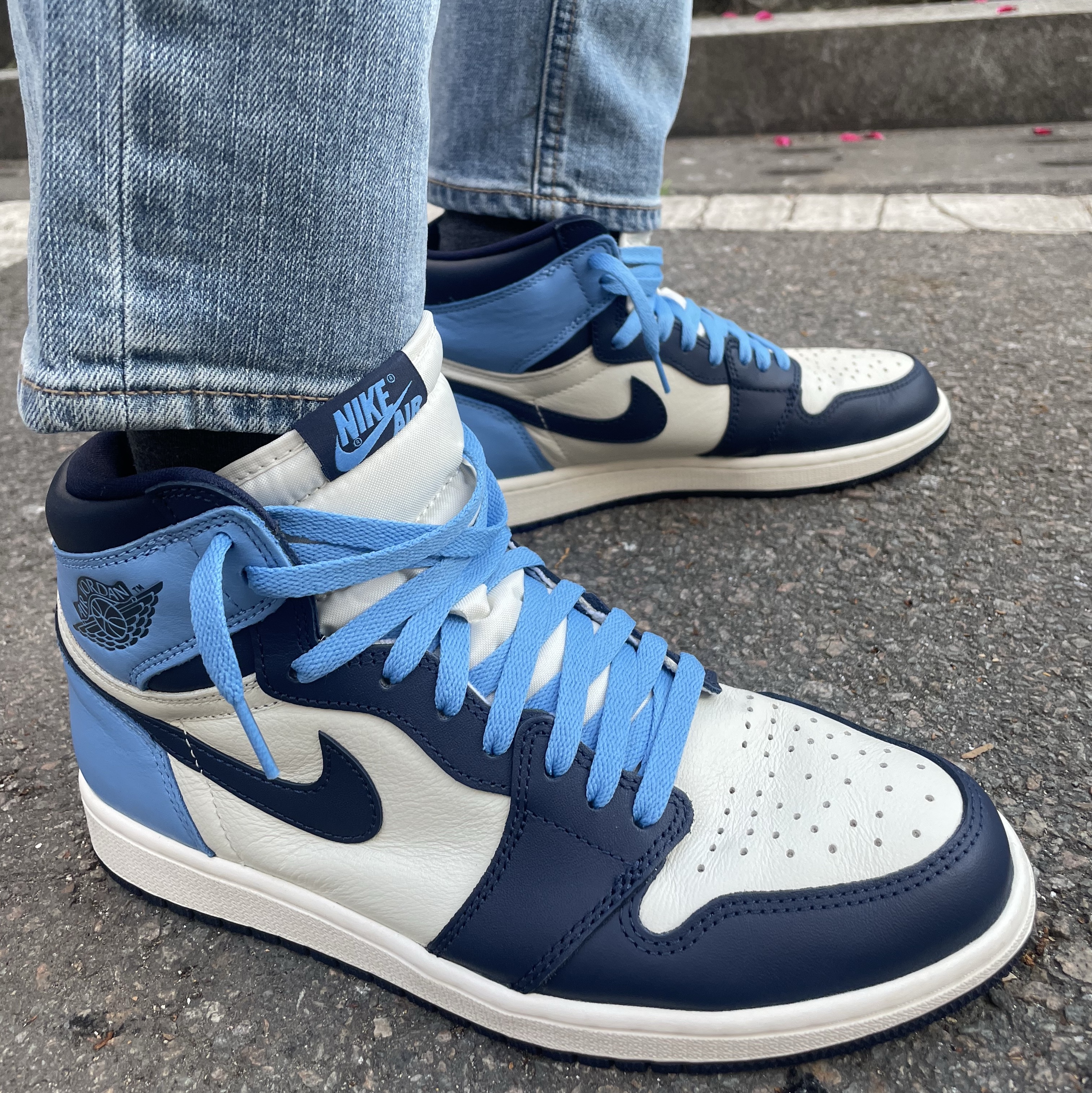 (W) Nike Shox Nova Black Violet, Jordan 1 Retro High Obsidian UNC 착용 스타일 - 4