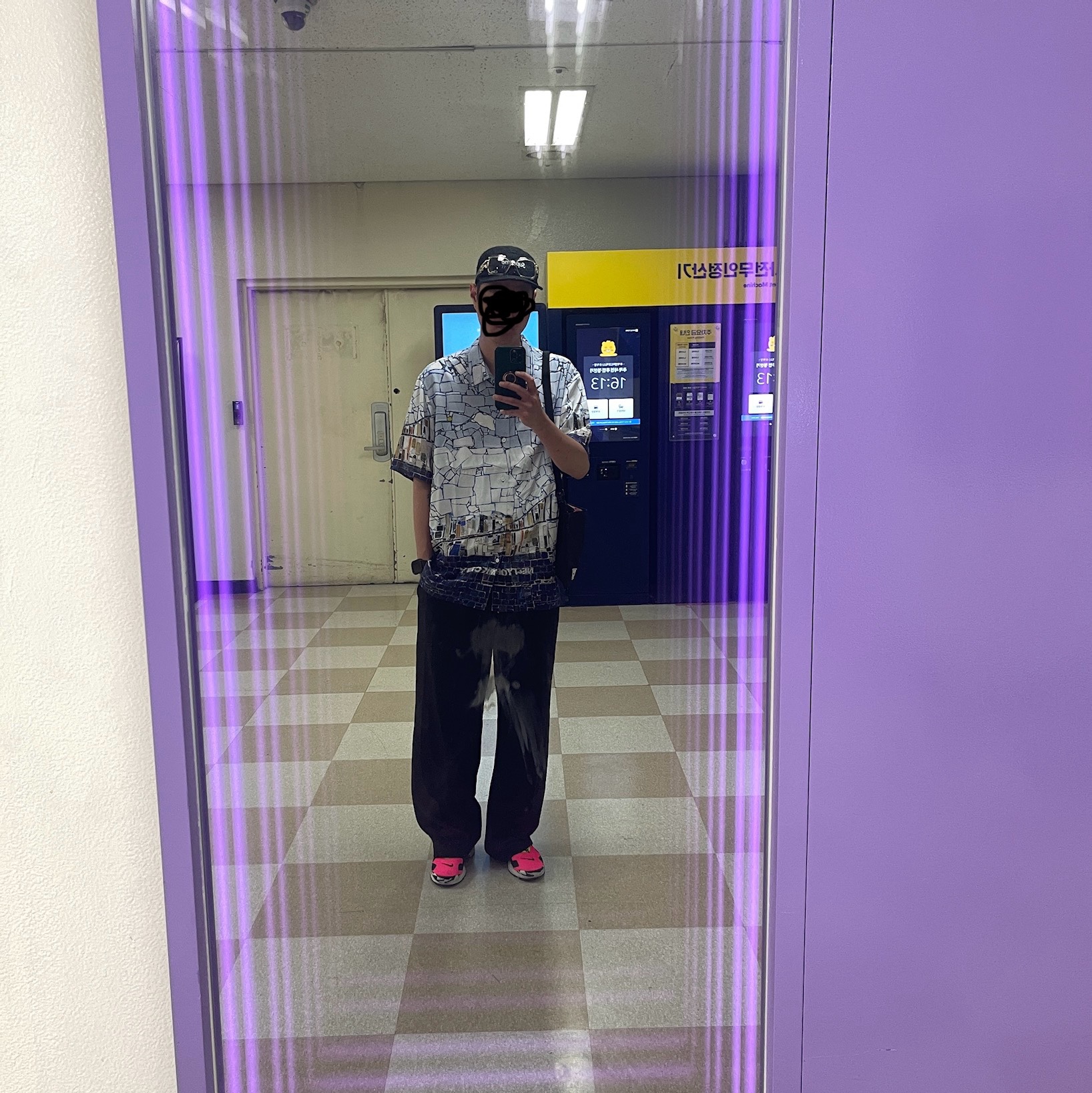 Supreme Mosaic S/S Shirt Multicolor - 24SS, Nike x Acronym Air Presto Mid Racer Pink 착용 스타일
