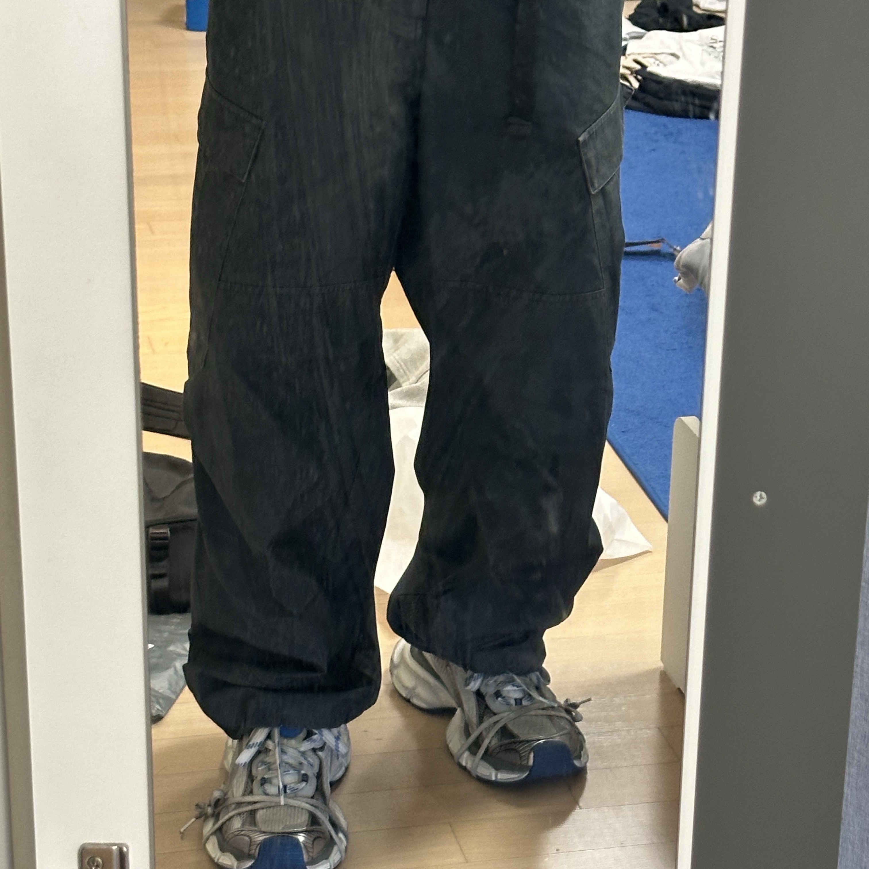 Balenciaga 3XL Sneakers Grey White Blue 착용 스타일 - 2