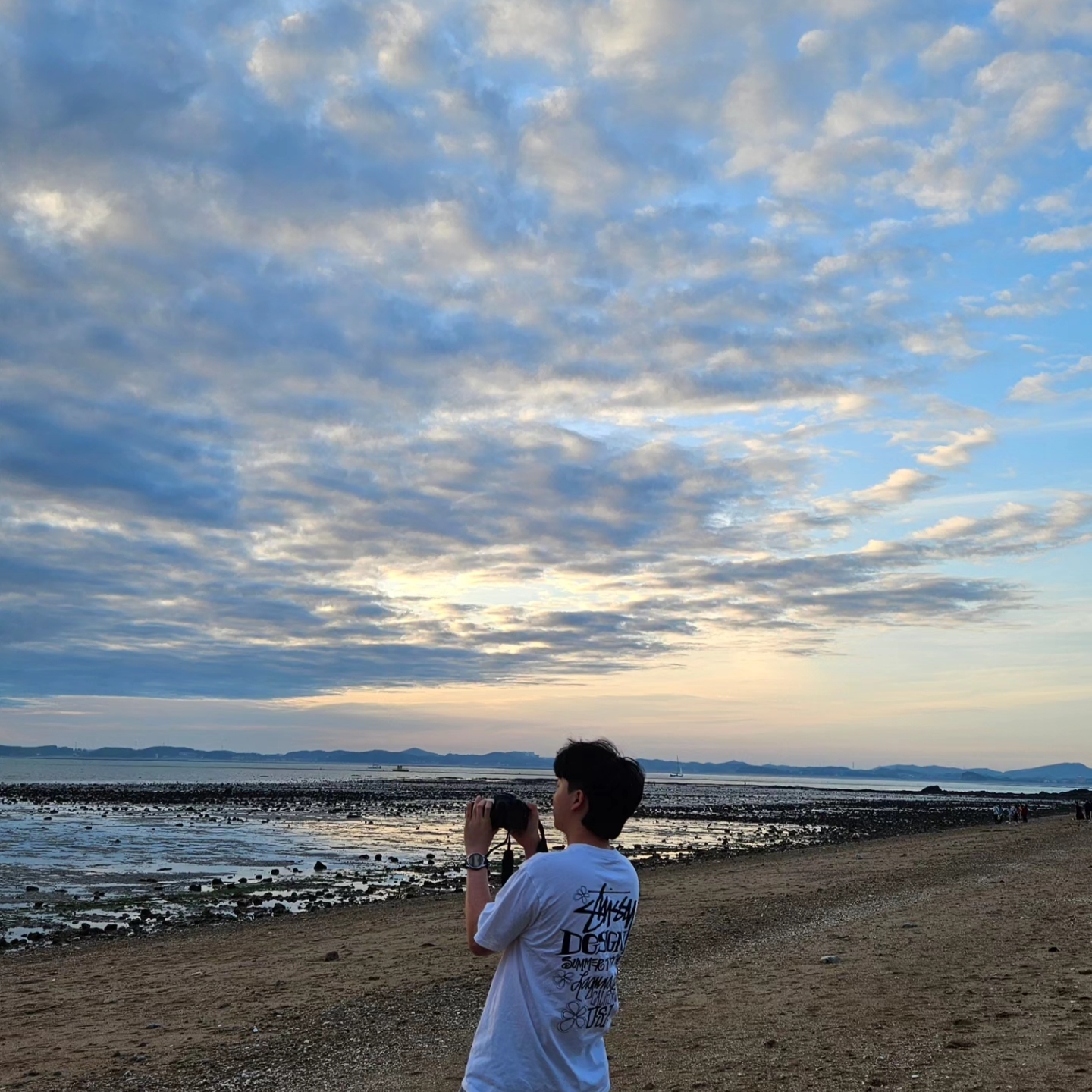 Stussy Summer LB T-Shirt White 착용 스타일 - 2