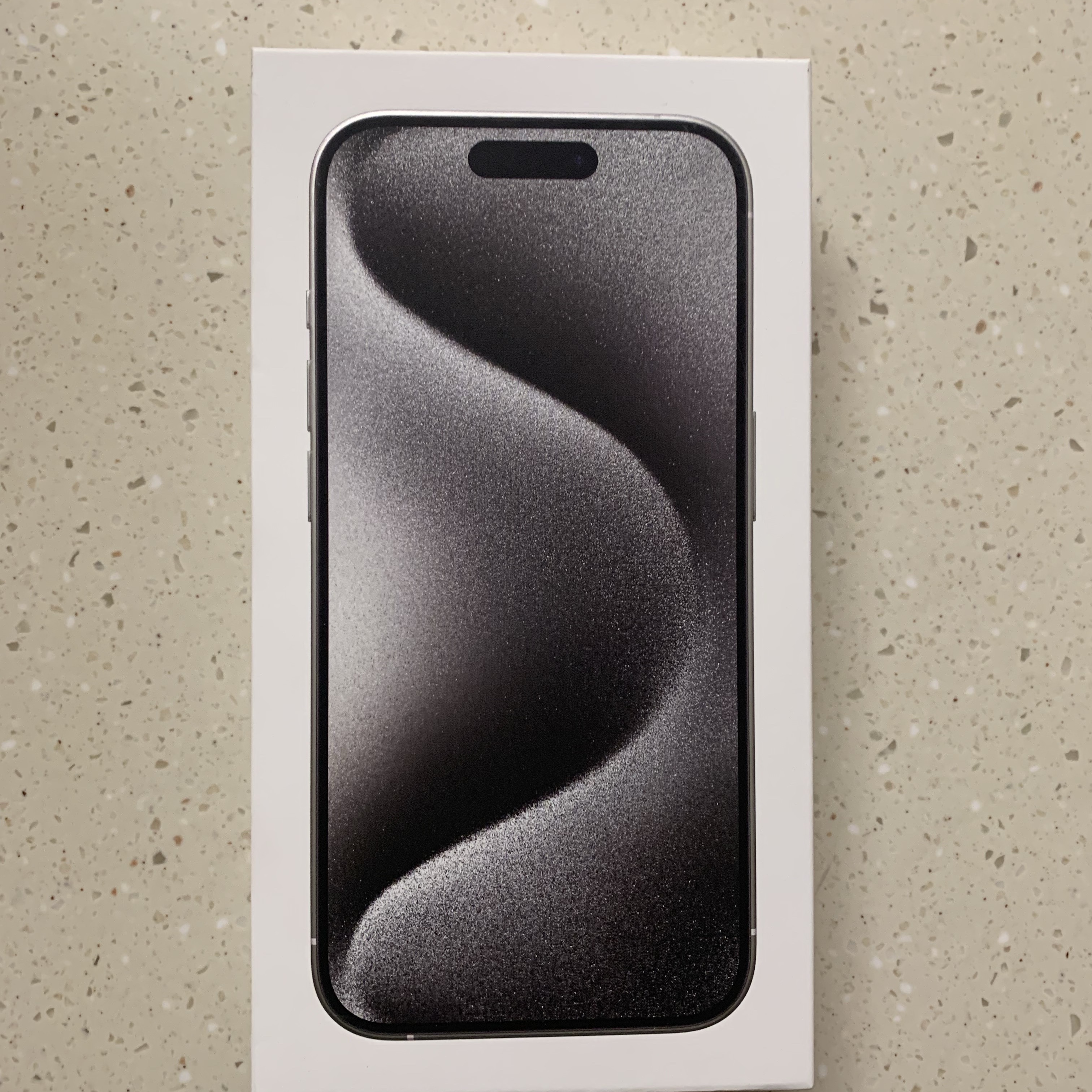 Apple iPhone 15 Pro 256GB White Titanium (Korean Ver.) 착용 스타일