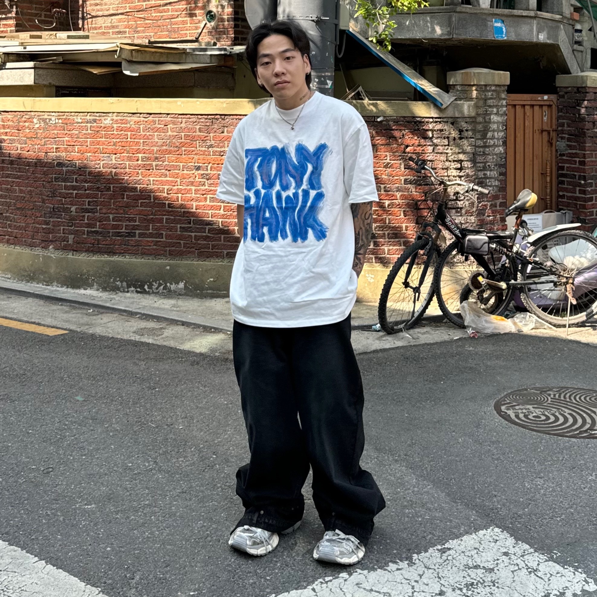 Balenciaga 3XL Sneakers Light Beige 착용 스타일 - 5