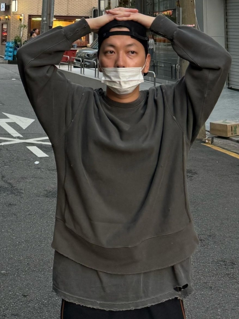 On Running x Post Archive Faction (Paf) Cloudmonster 2 Black Magnet 착용 스타일 - 1