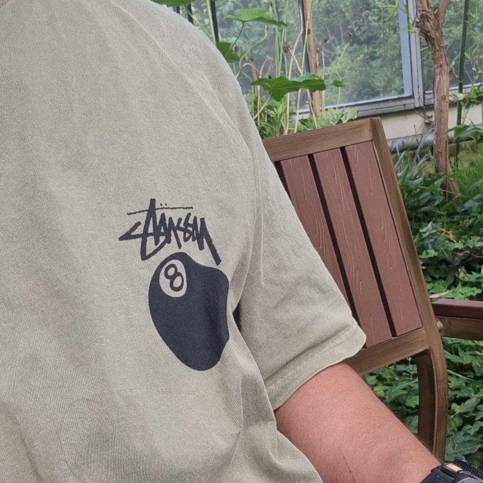 Stussy 8 Ball Pigment Dyed T-Shirt Olive 착용 스타일