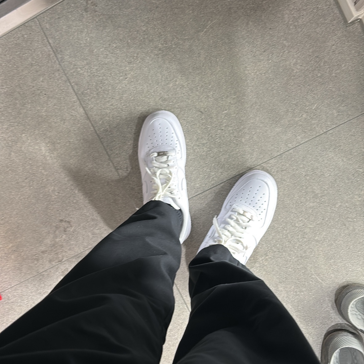 Nike Air Force 1 '07 Low White 착용 스타일