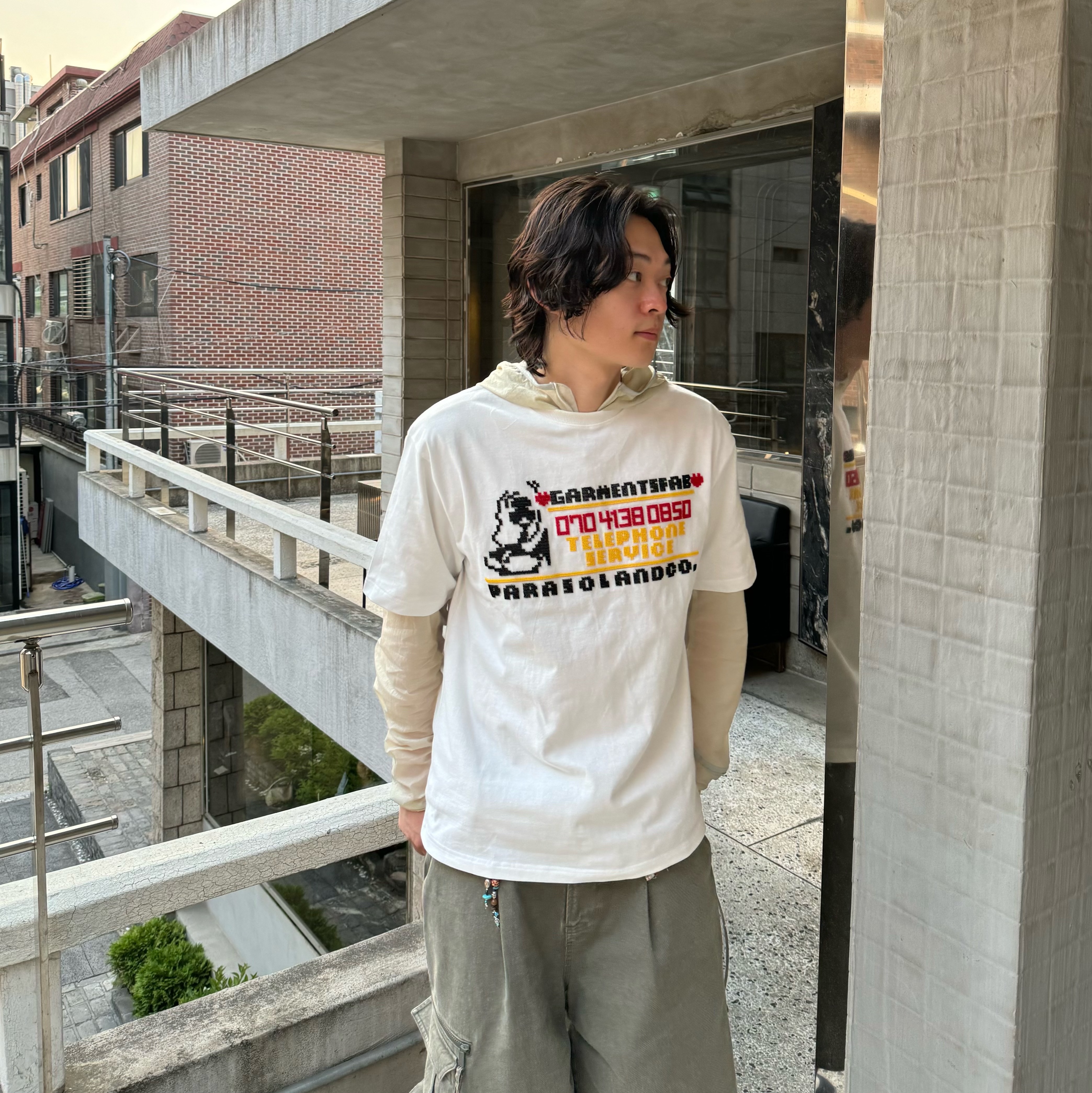 [더블적립] ETCE Layered Cargo Shorts Khaki 착용 스타일 - 3
