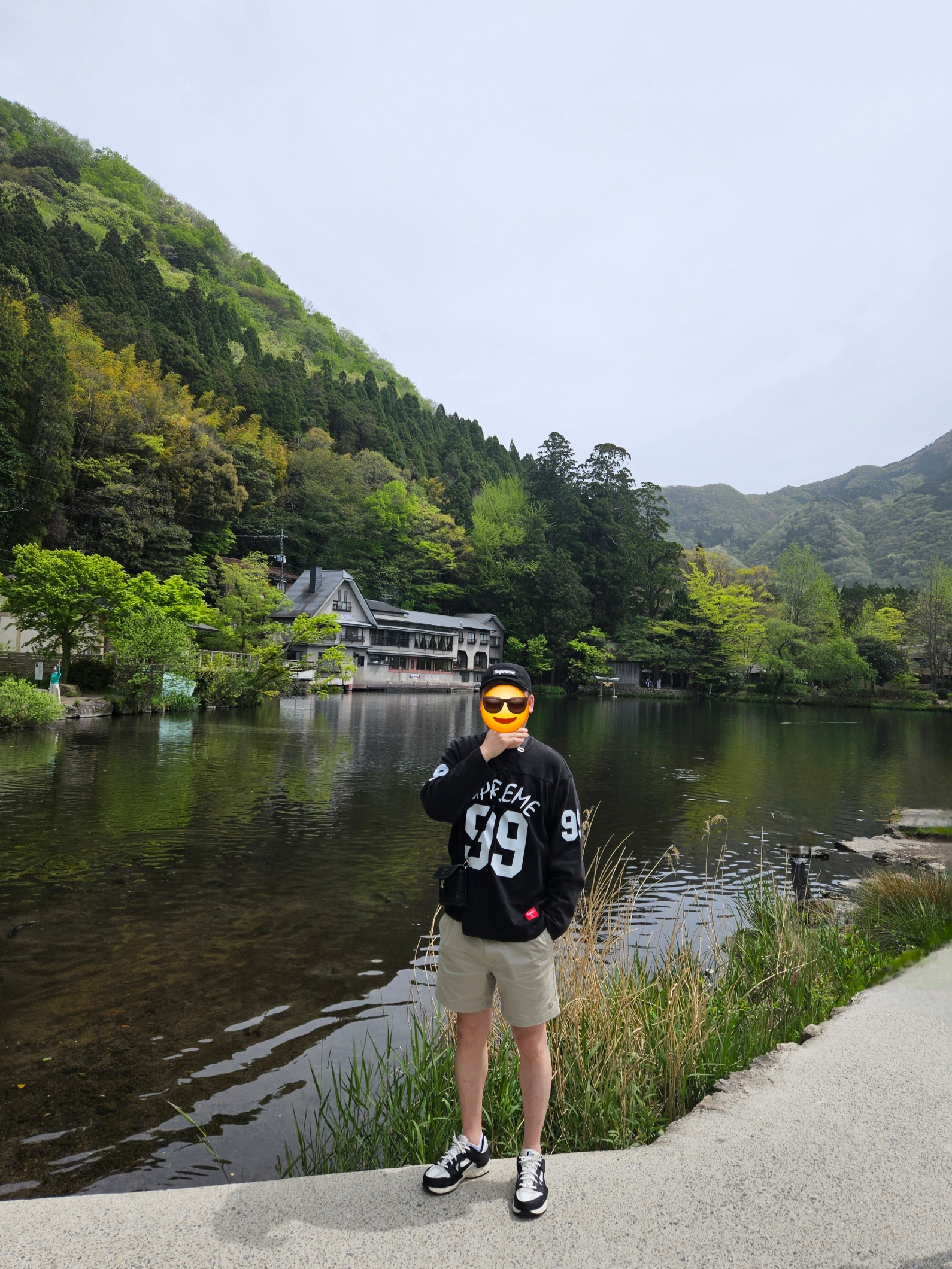 Supreme 99 LS Football Top Black - 24SS, (W) Nike Zoom Vomero 5 Wolf Grey and Black 착용 스타일
