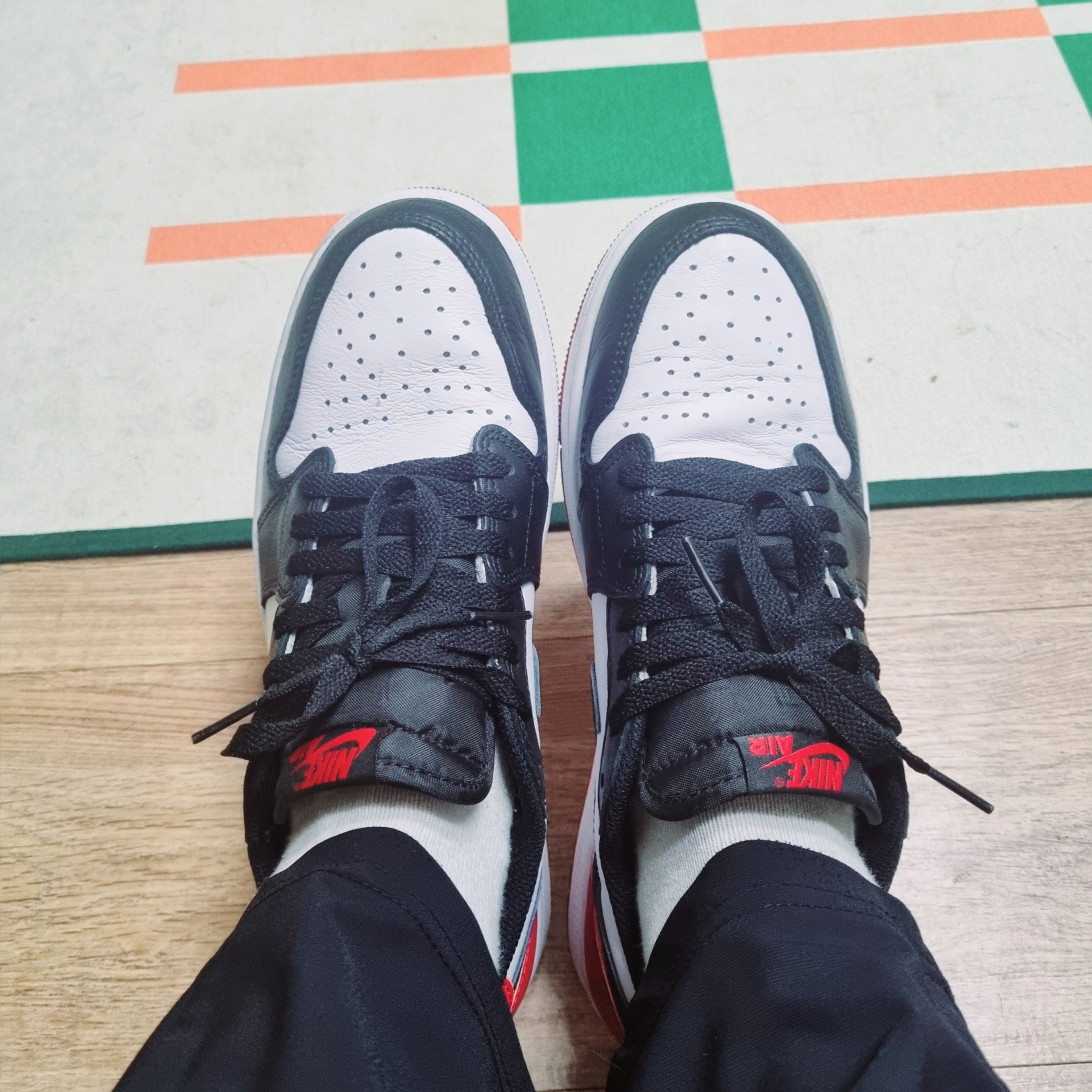 Jordan 1 Retro Low OG Black Toe 착용 스타일
