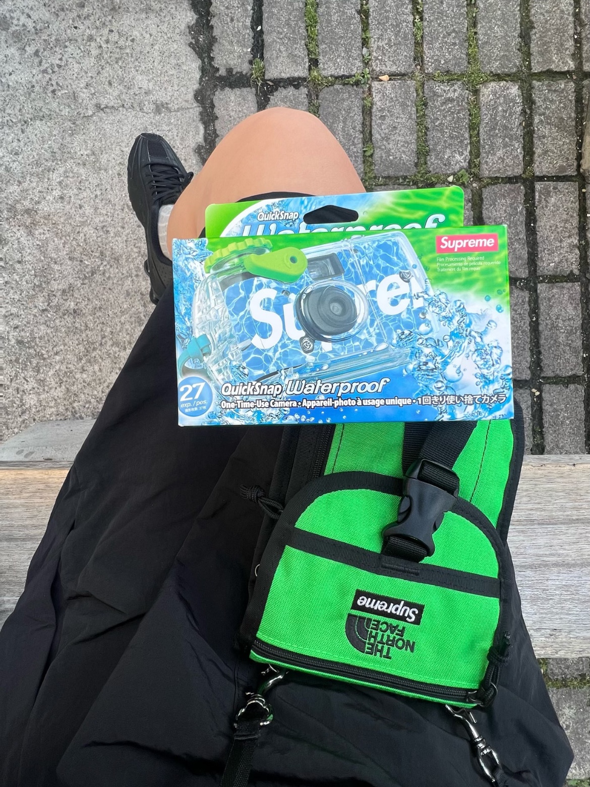(W) Nike Shox R4 Black, Supreme x The North Face RTG Utility Pouch Green - 20SS 착용 스타일