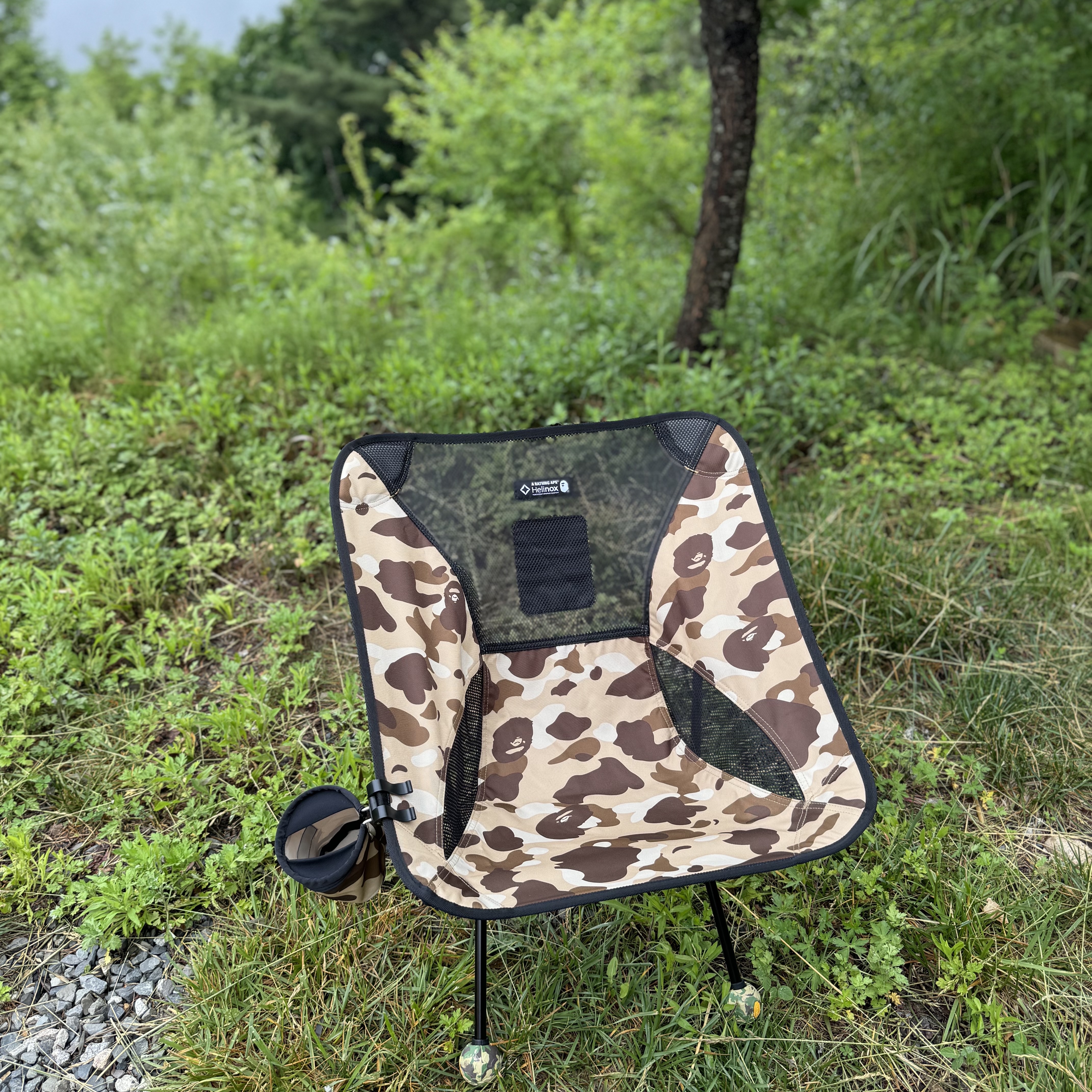 Helinox x BAPE Chair One Bape Camo 착용 스타일 - 2