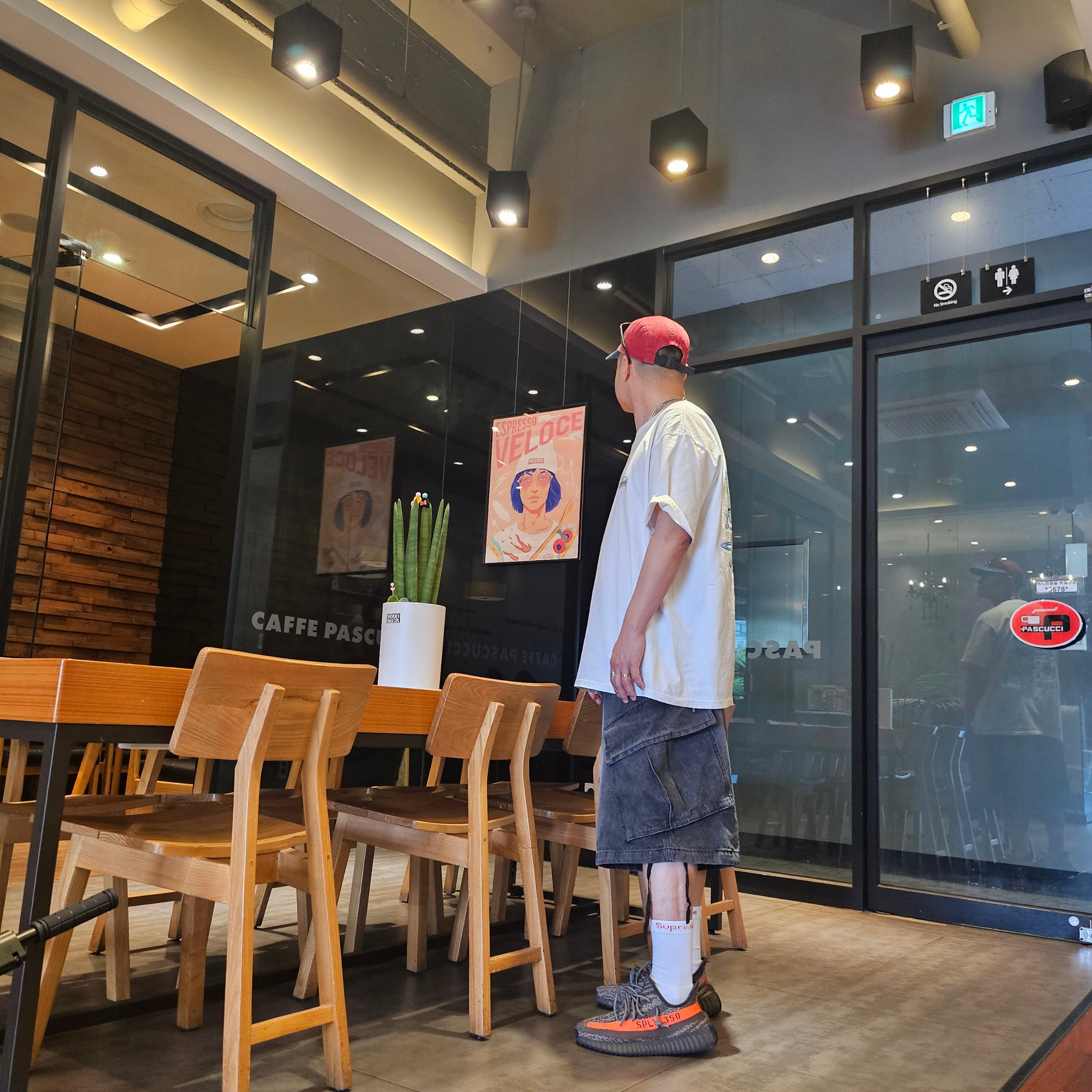 Supreme Pigment 2-Tone Camp Cap Red - 24SS, Stussy Melted T-Shirt White 착용 스타일 - 2