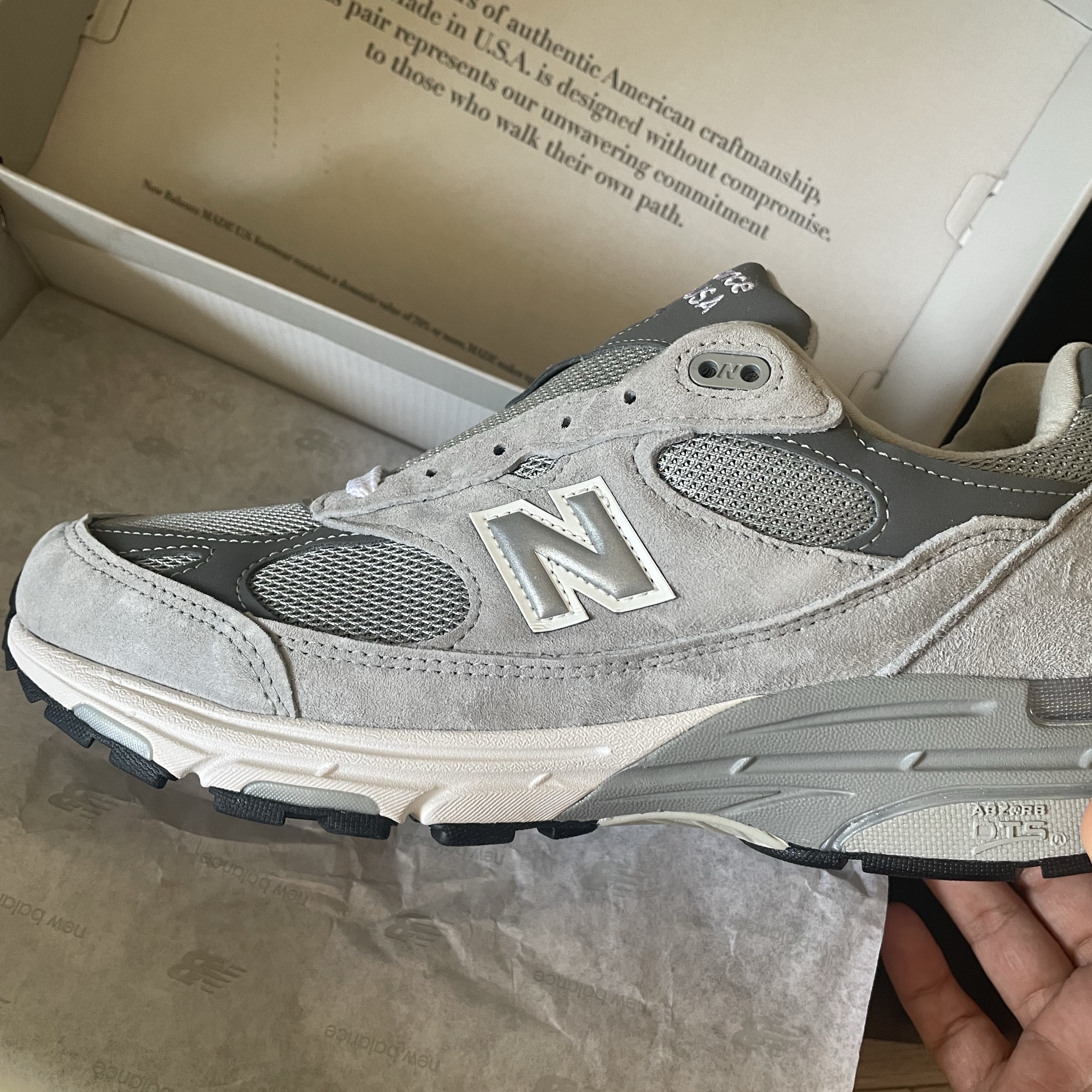 New Balance 993 Made in USA Grey - D Standard 착용 스타일