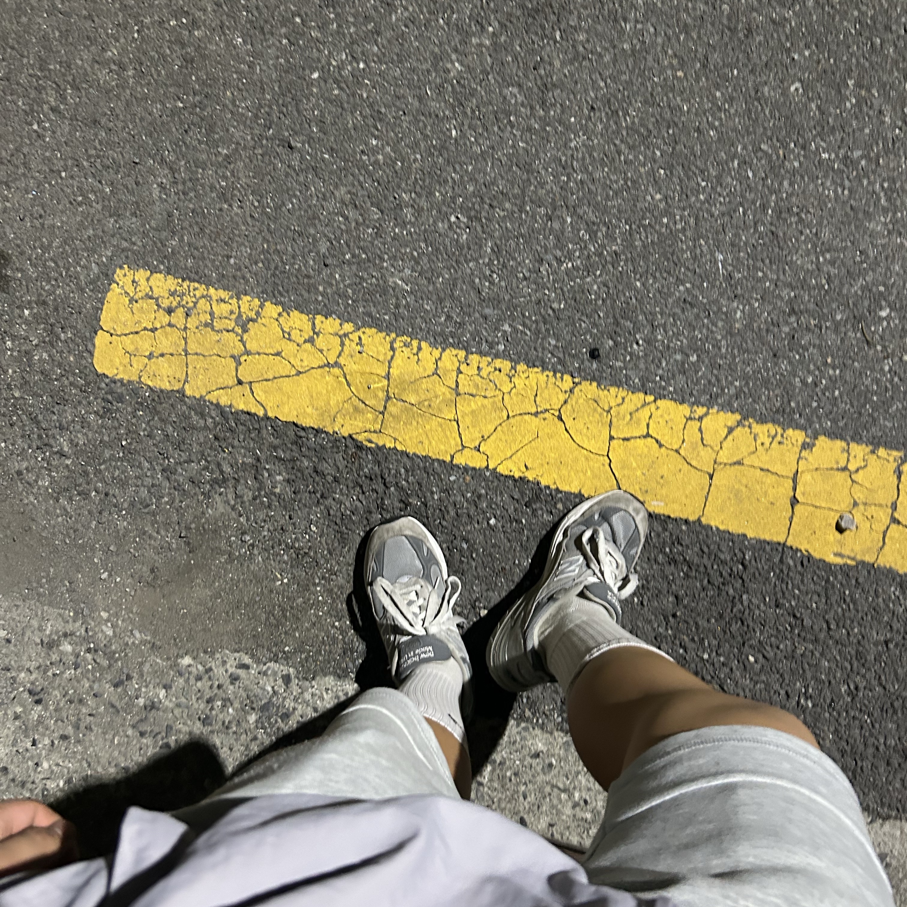 Nike Air Force 1 '07 Low White, New Balance 993 Made in USA Grey - D Standard 착용 스타일 - 3