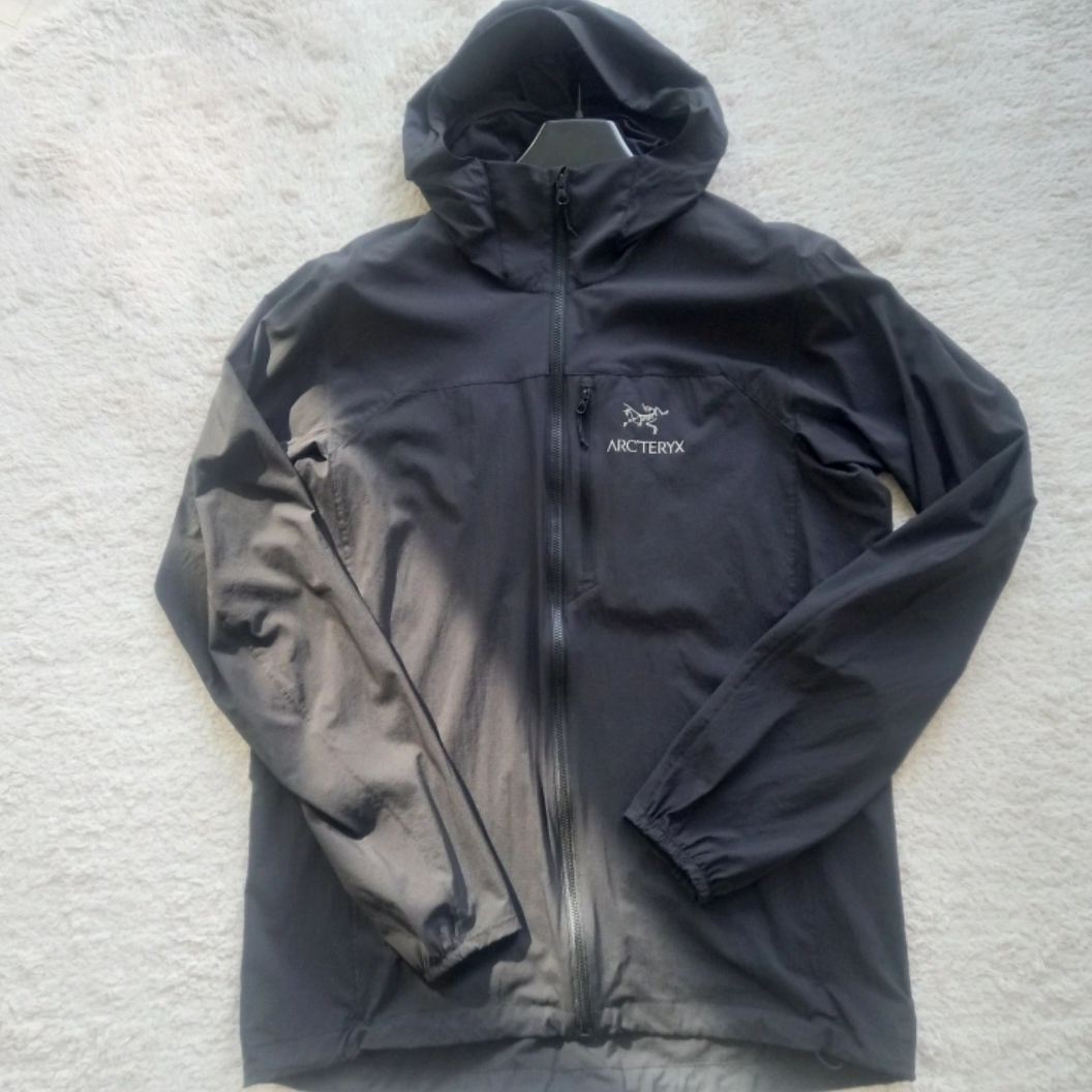 Arc'teryx Squamish Hoody Black 착용 스타일 - 1