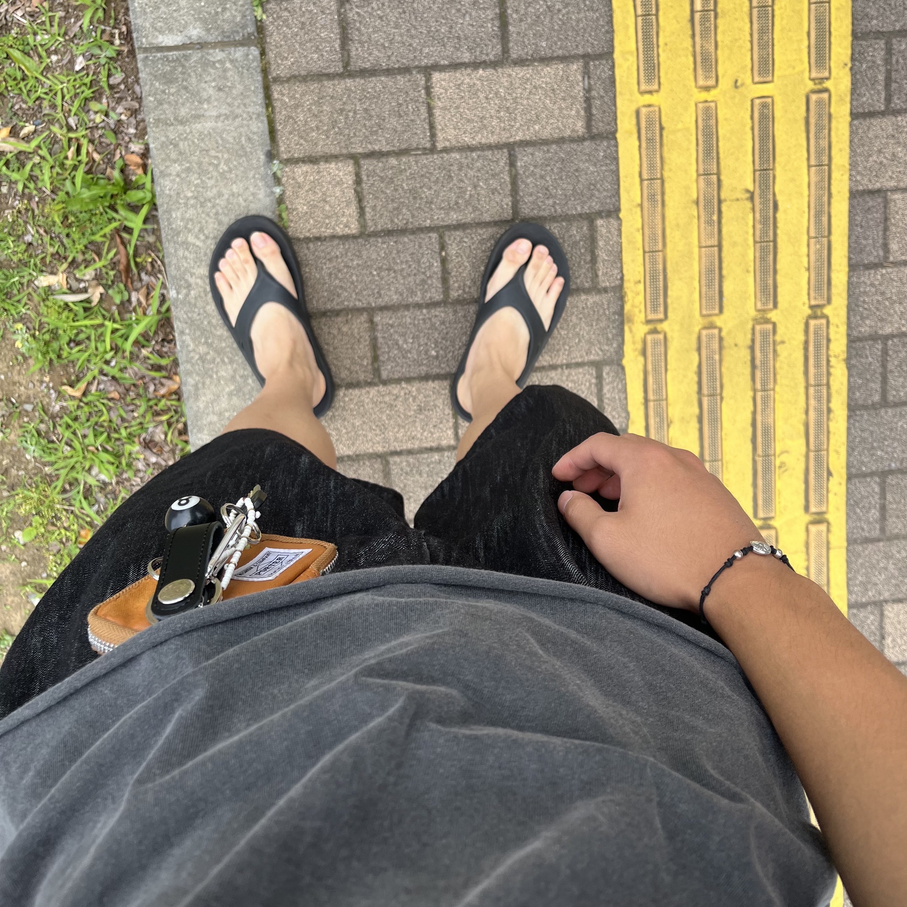 Porter Free Style Key Case Beige, Porter Freestyle Multi Coin Case Black 착용 스타일 - 1