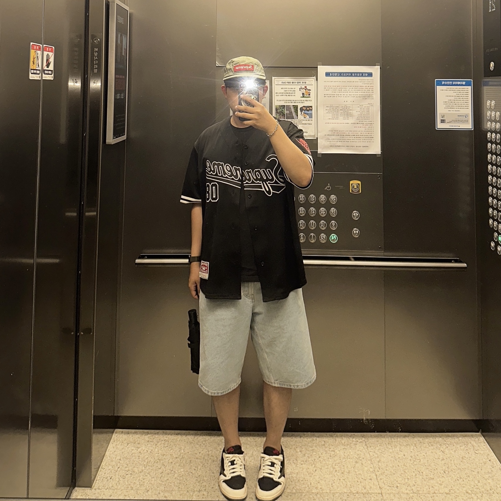Supreme Mitchell & Ness Downtown Hell Baseball Jersey Black - 23FW, Supreme Baggy Denim Short Washed Indigo - 24SS 착용 스타일