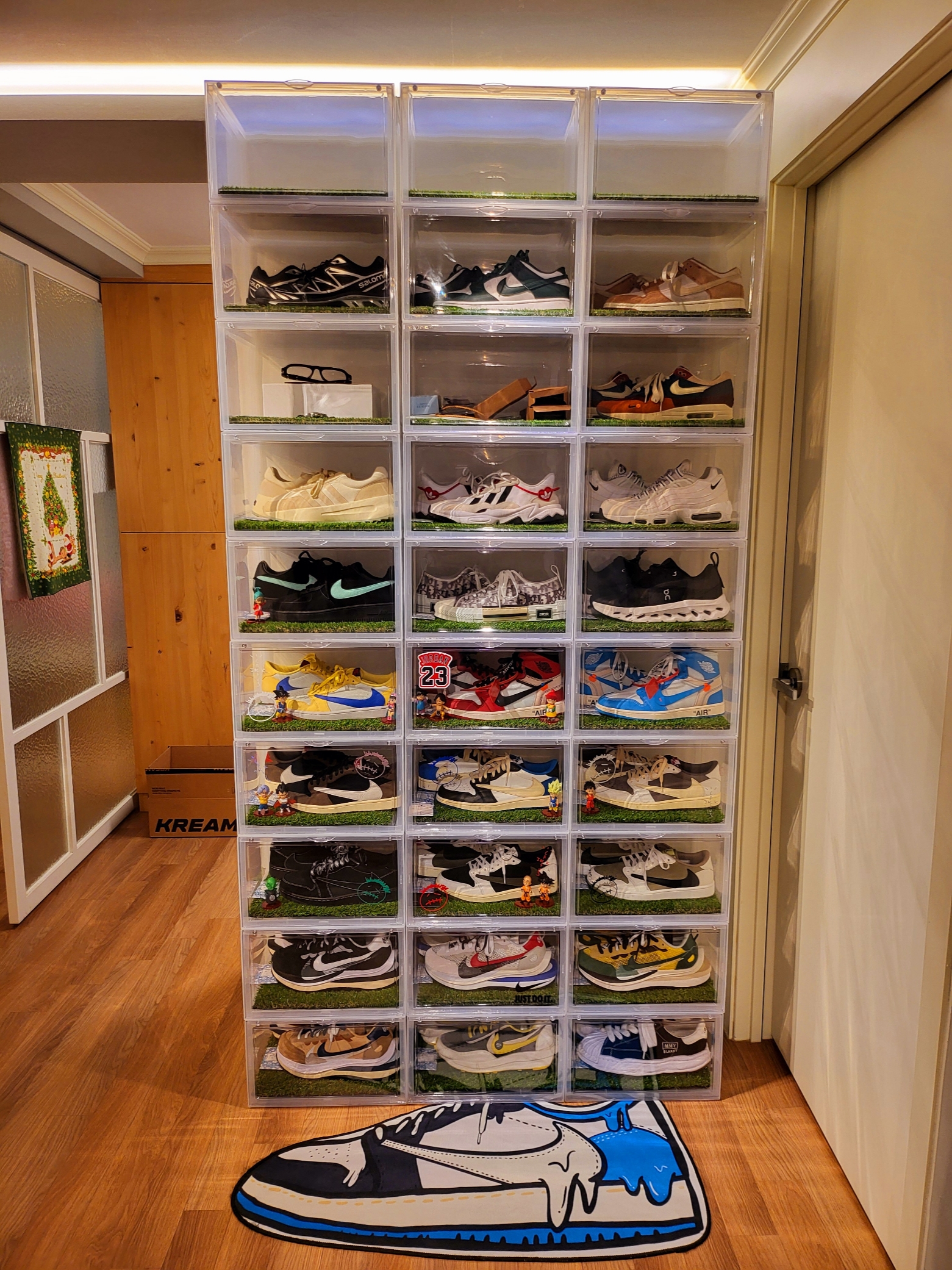 (W) Jordan 1 x Travis Scott Retro Low OG SP Canary, Salomon XT-6 GTX Black Silver 착용 스타일