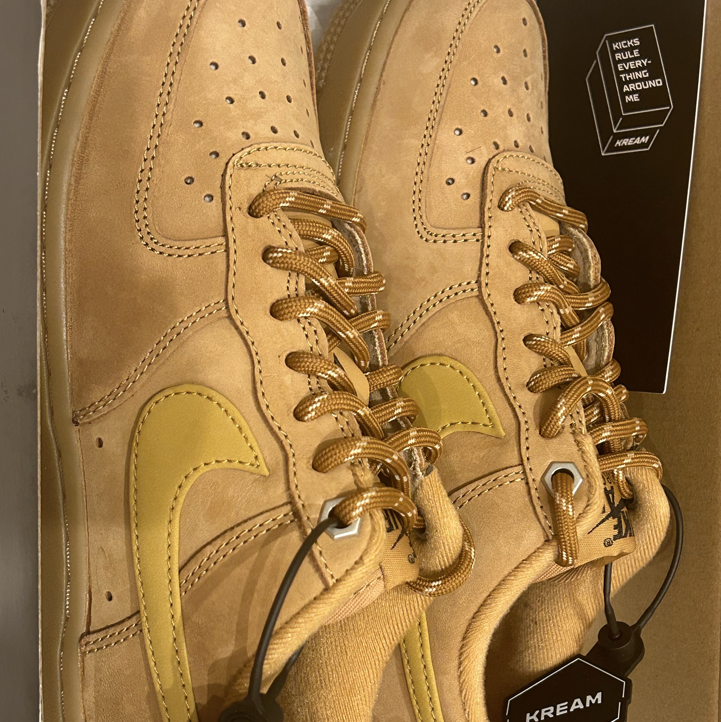 (W) Nike Air Force 1 '07 WB Flax Wheat 착용 스타일 - 2
