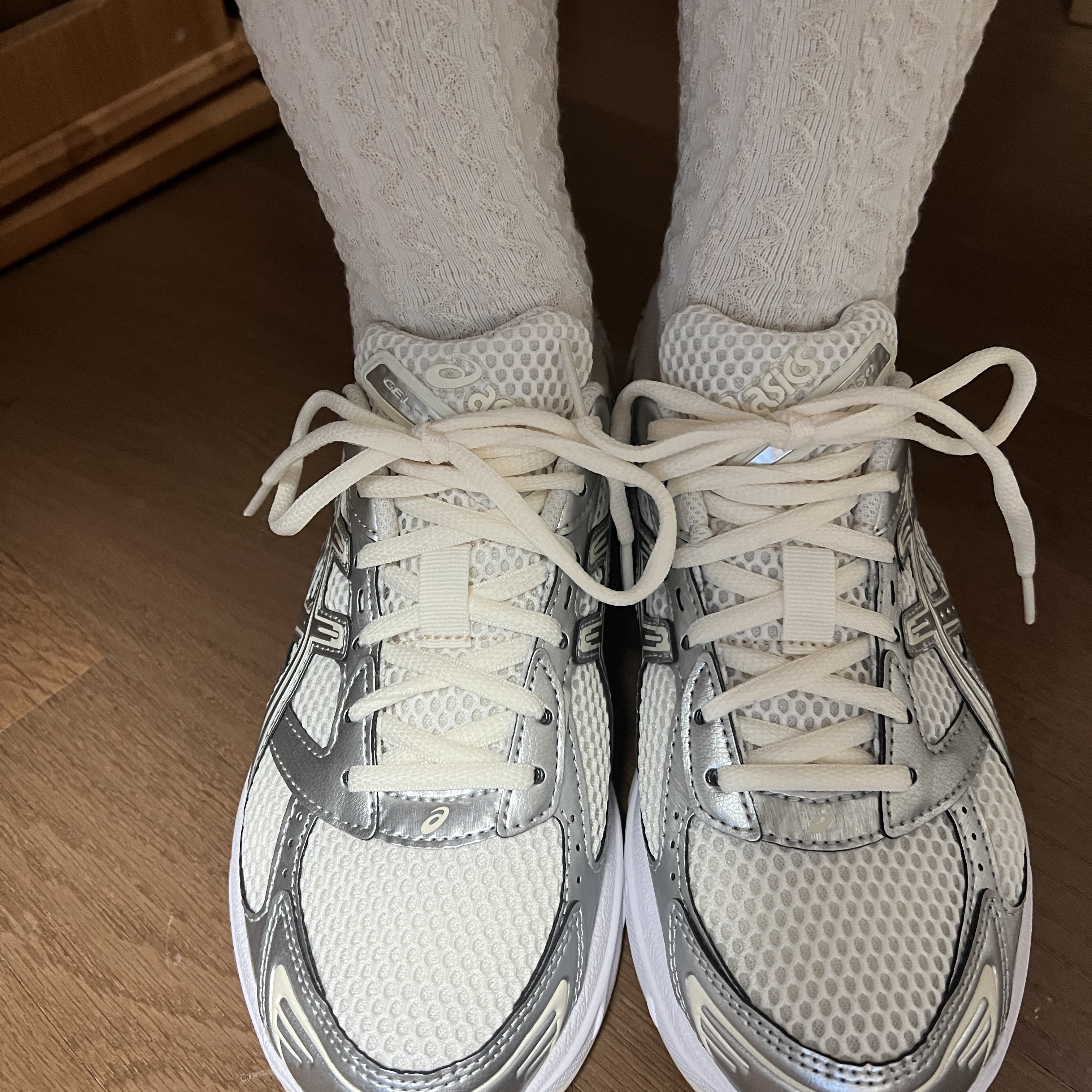 (W) Asics Gel-1130 Cream Pure Silver 착용 스타일