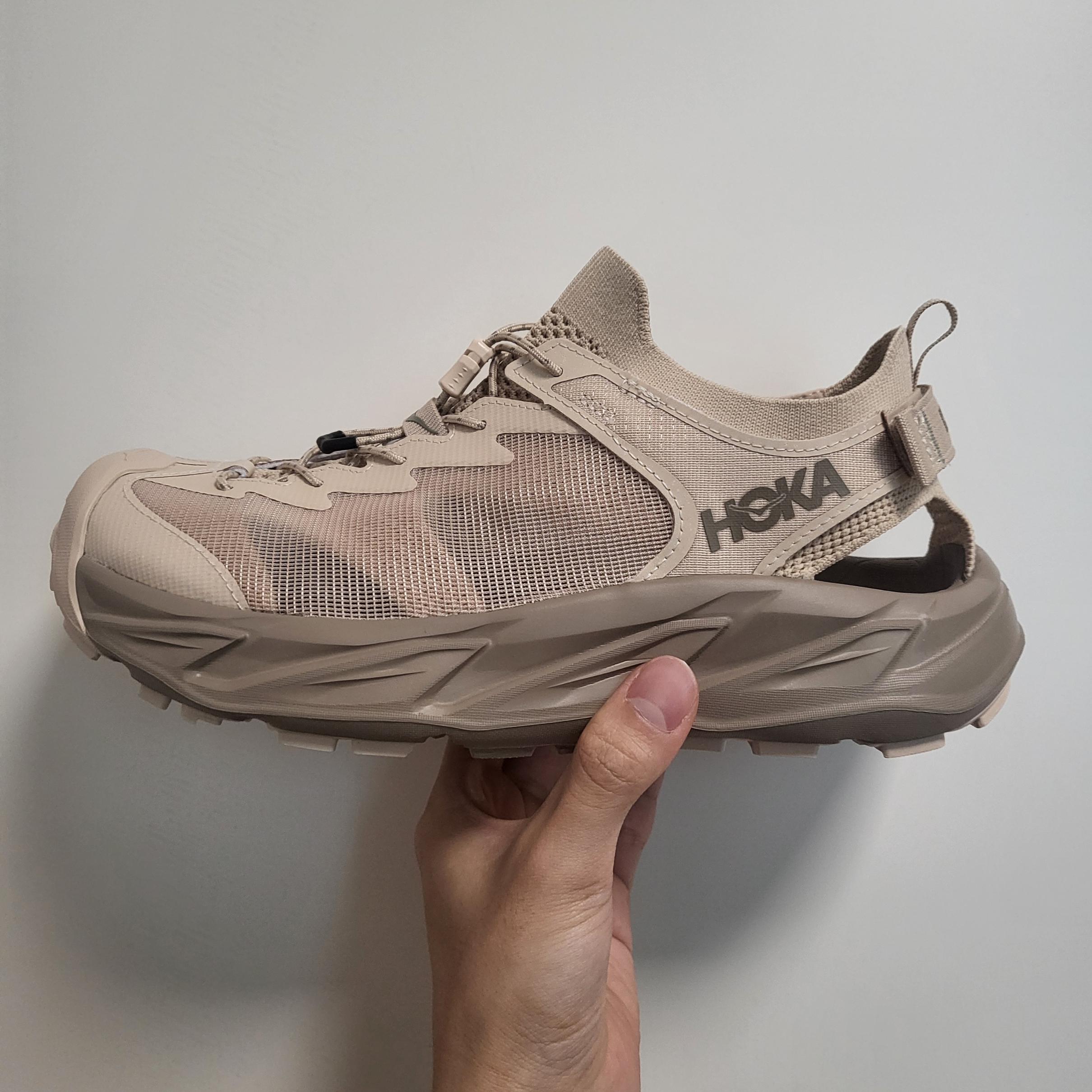 Hoka Hopara 2 Shifting Sand 착용 스타일 - 1