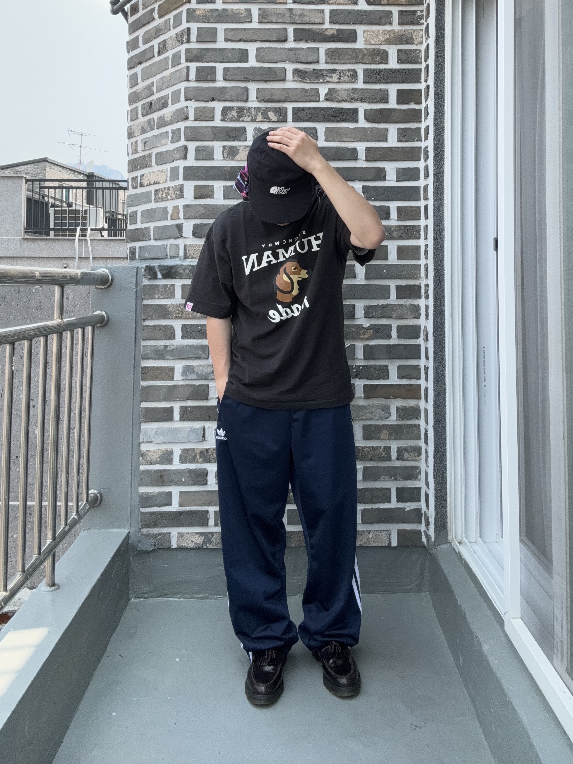Human Made Graphic T-Shirt #6 Black, Dr. Martens Adrian Arcadia Leather Loafers Cherry Red 착용 스타일 - 1
