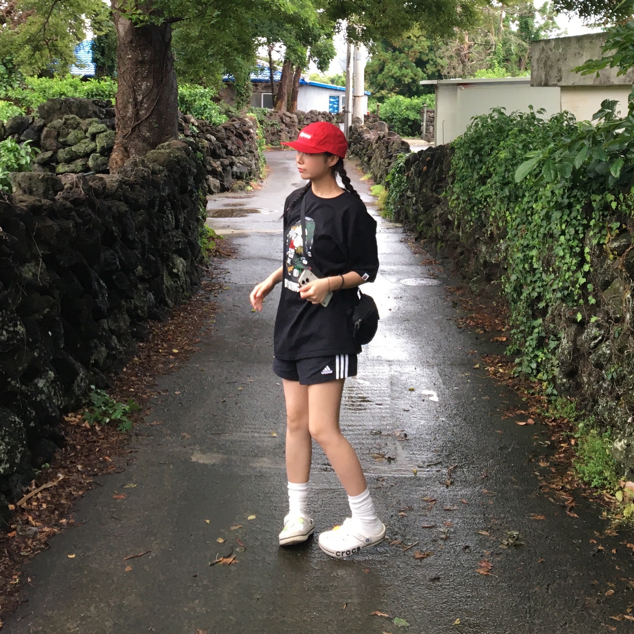 Supreme Washed Chino Twill Camp Cap Red - 24SS, BAPE Hand Draw Pattern By Bathing Ape T-Shirt Black 착용 스타일 - 1