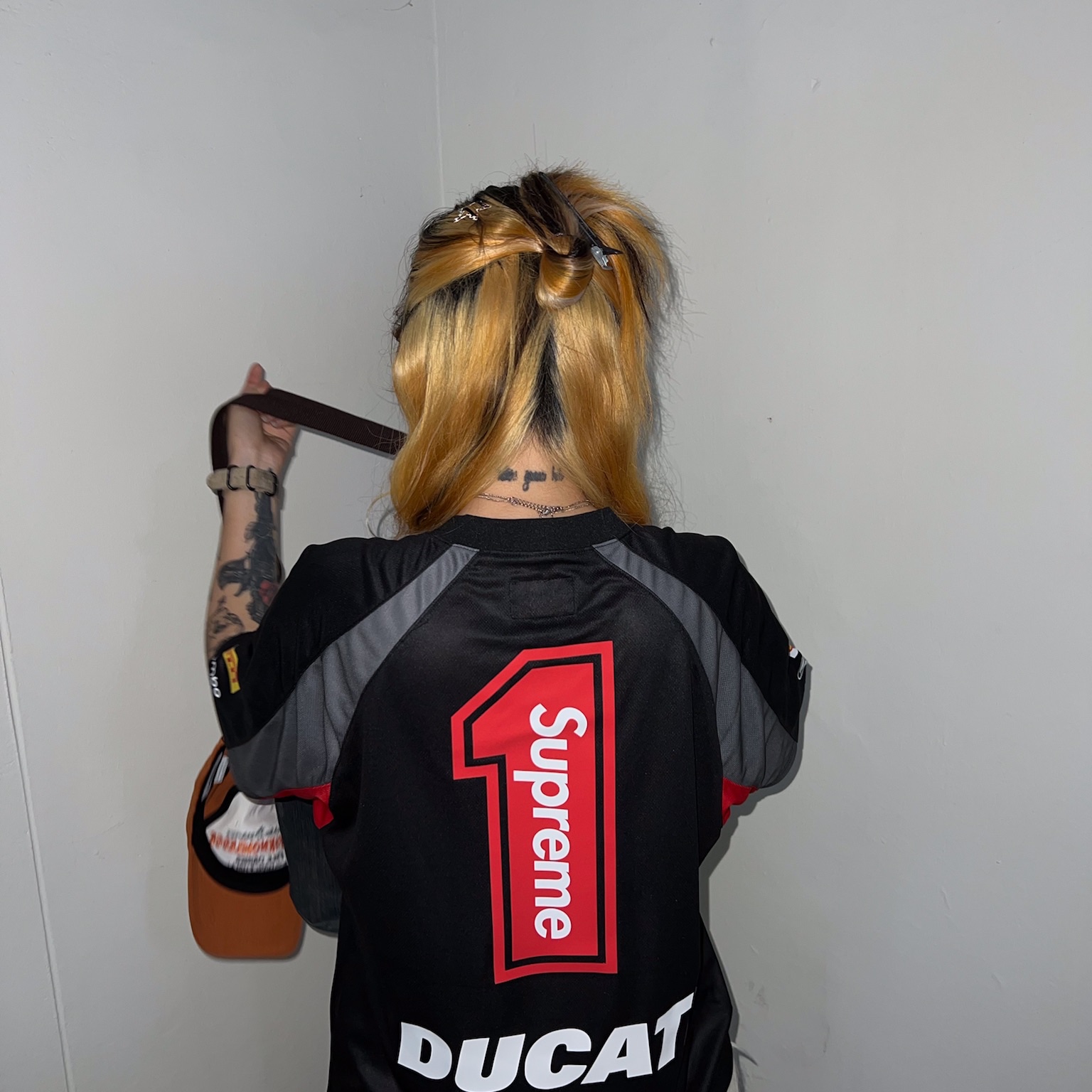 Supreme x Ducati Soccer Jersey Black - 24SS 착용 스타일 - 6