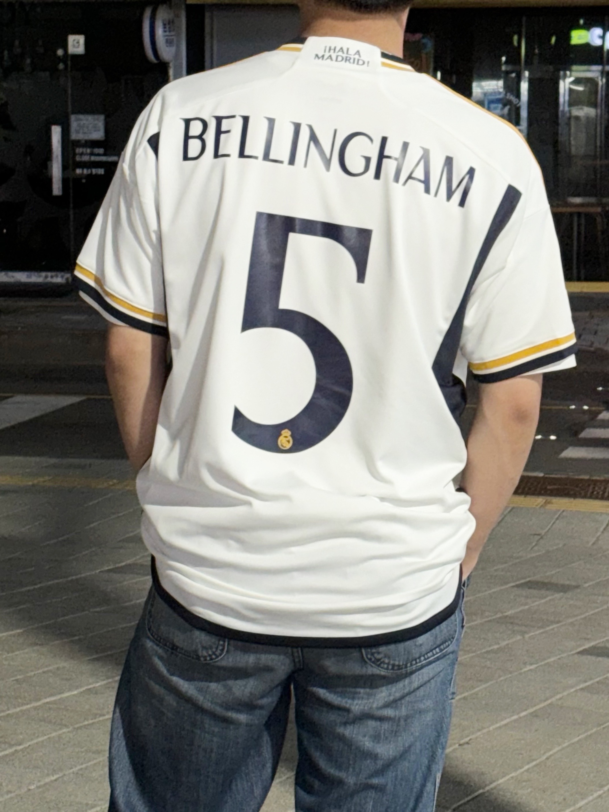 Adidas Real Madrid 2023/24 Home Jersey White - KR Sizing (Non Marking Ver.) 착용 스타일 - 2