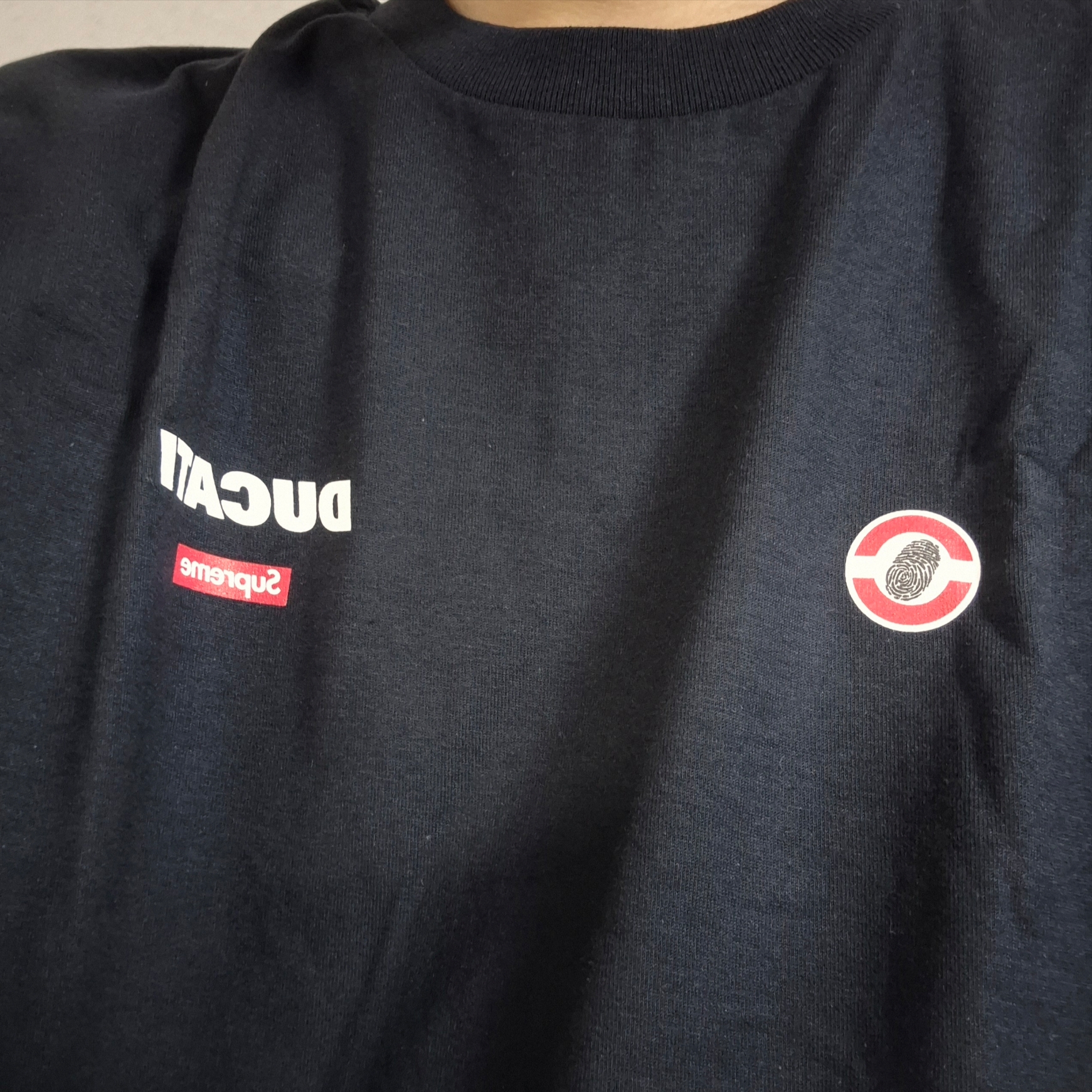 Supreme x Ducati Logos T-Shirt Black - 24SS 착용 스타일 - 2