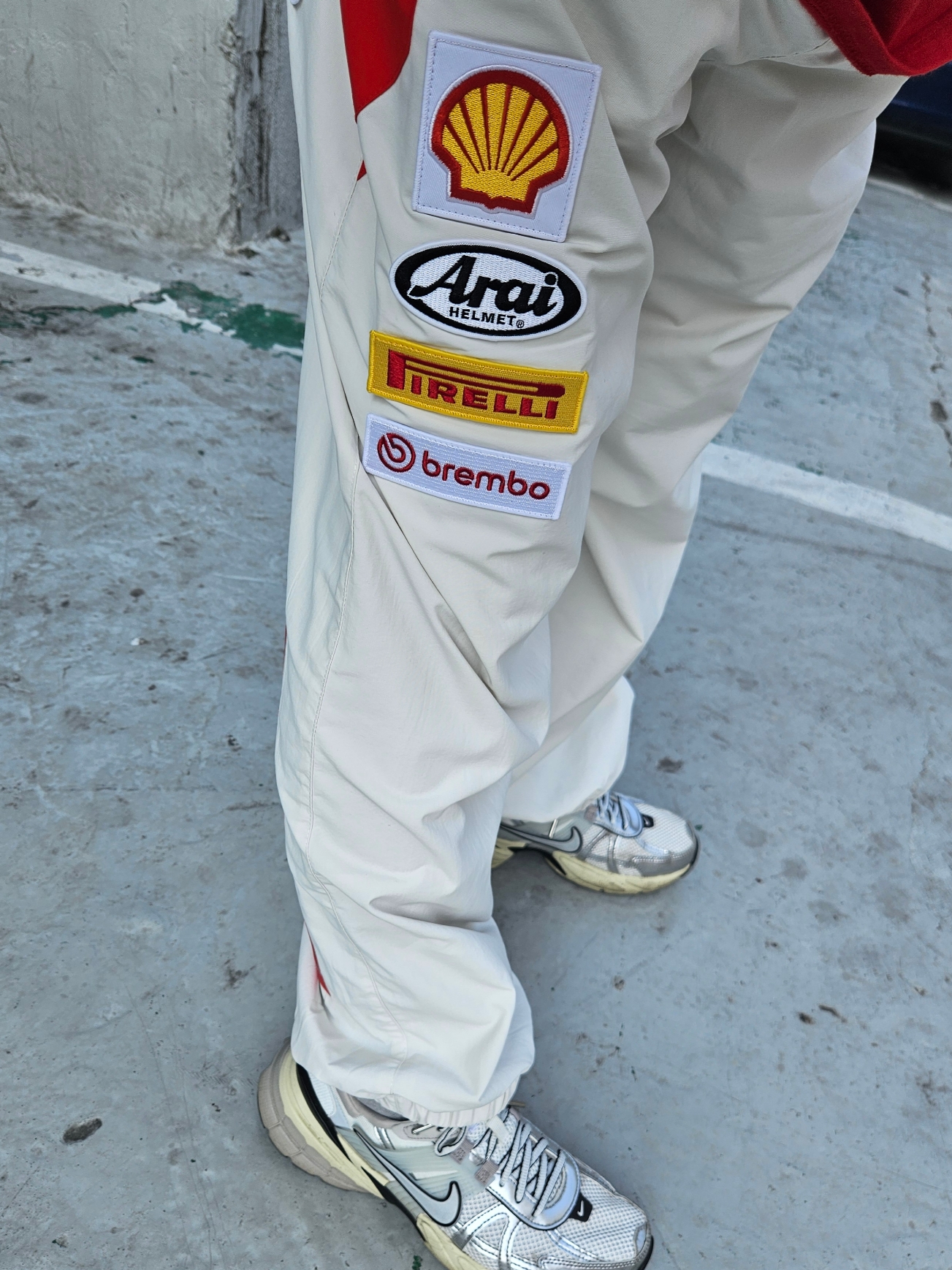 Supreme x Ducati Track Pants Light Grey - 24SS 착용 스타일 - 6