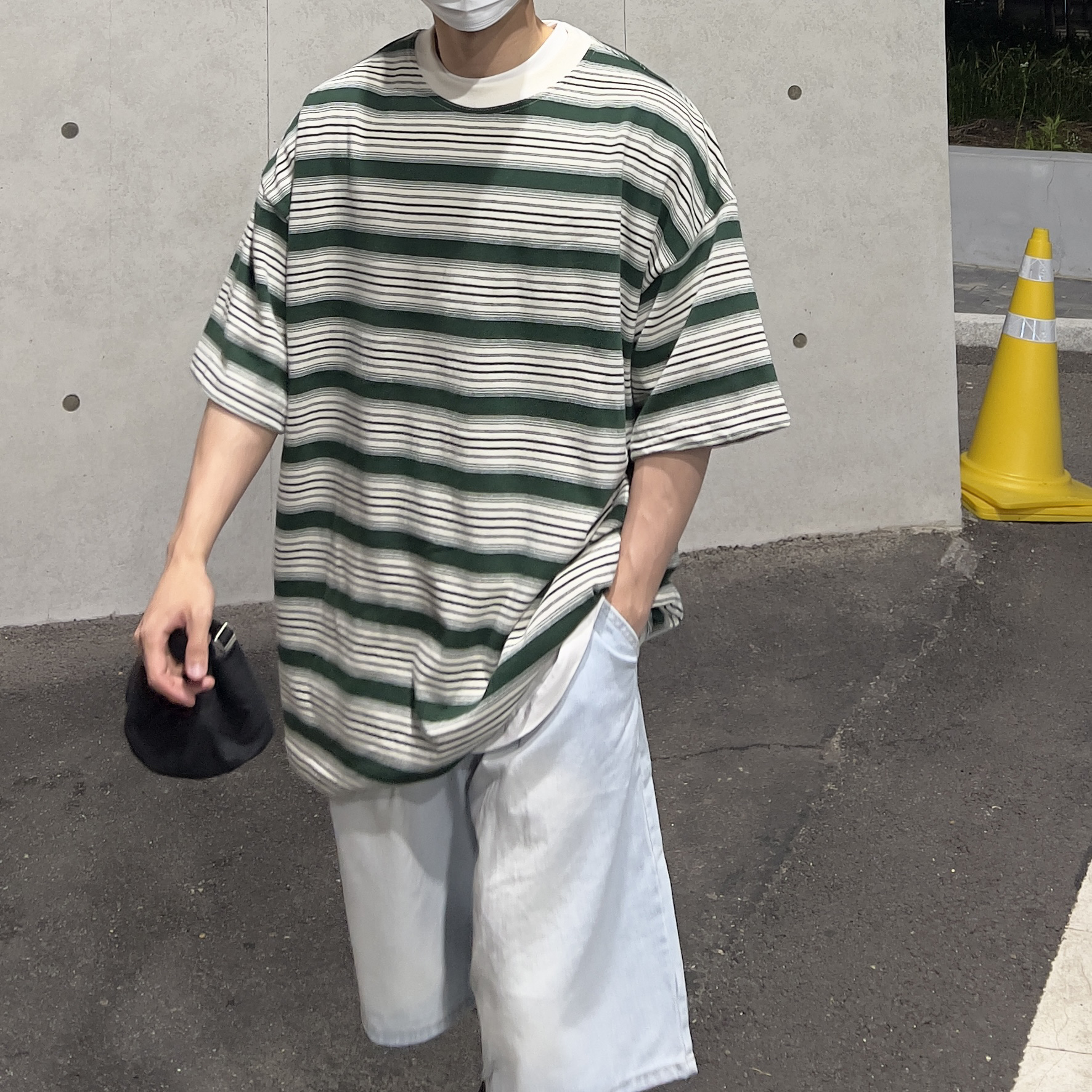 Oakley Factory Team x Brain Dead Flesh White Birch, Oakley Factory Team x Brain Dead Suede Flesh Lily Pad White 착용 스타일 - 4