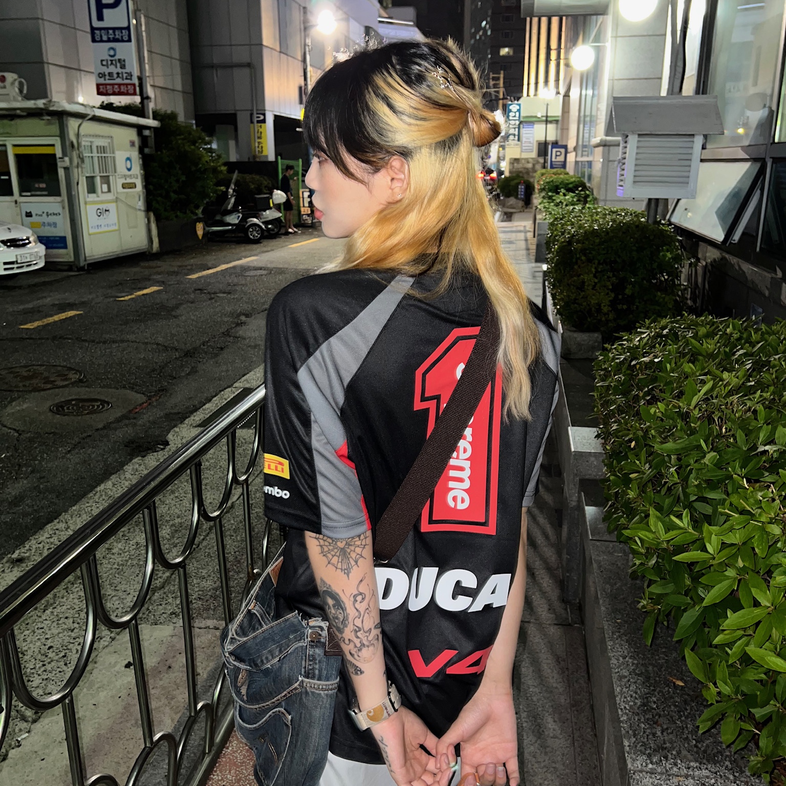 Supreme x Ducati Soccer Jersey Black - 24SS 착용 스타일 - 5