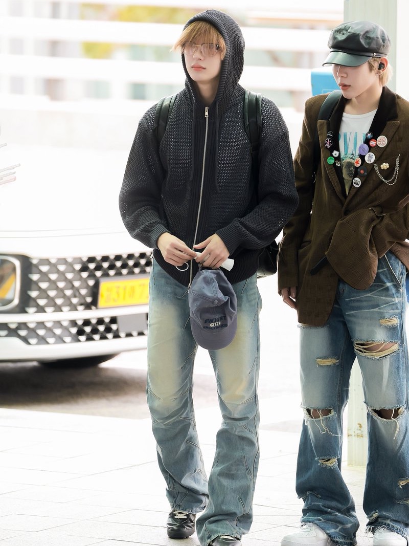 Nike x Bode Astrograbber SP Black and Coconut Milk 착용 스타일