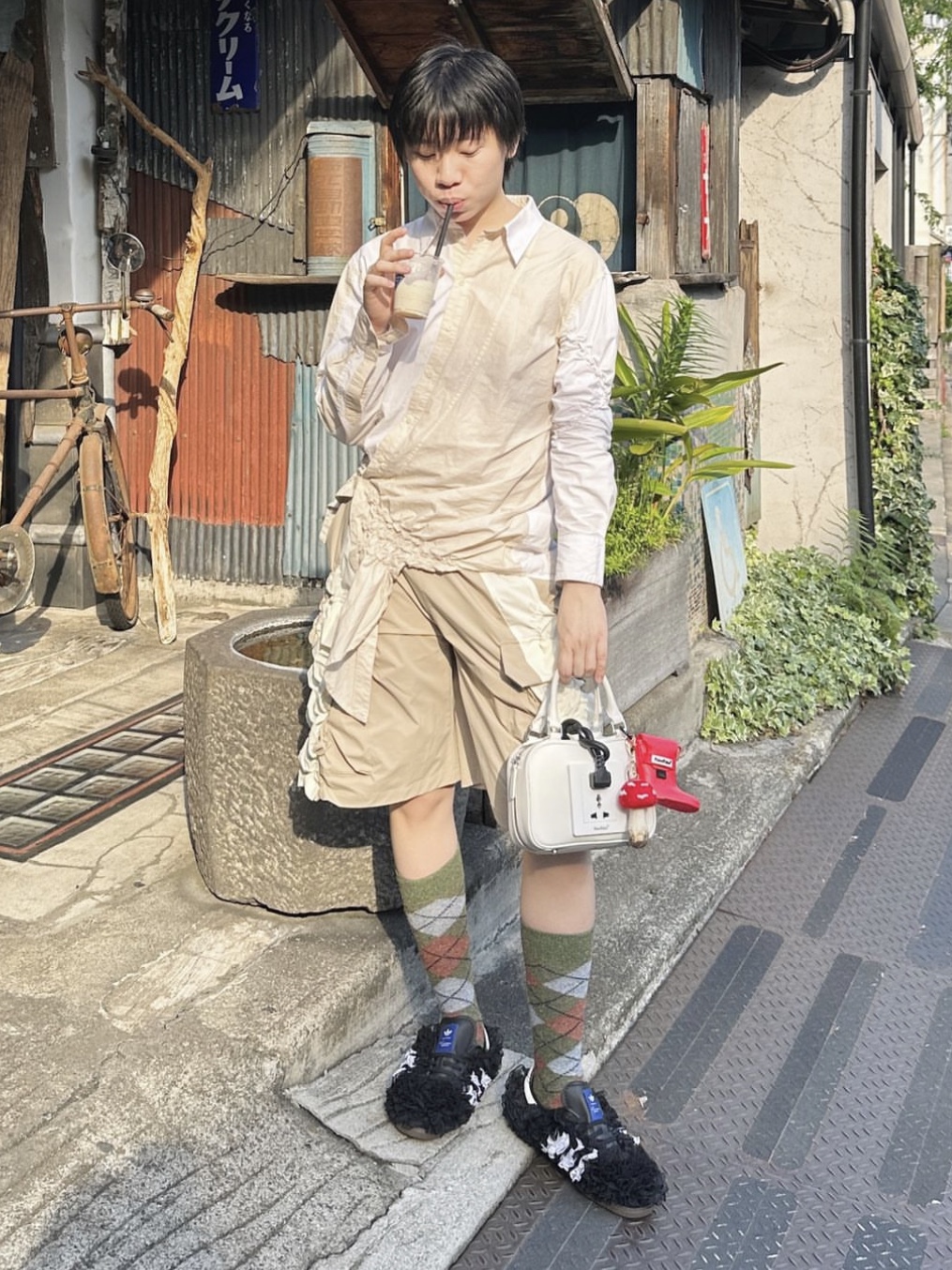 Caroline Hu x Adidas Women Samba Lace Black - 24FW 착용 스타일 - 1