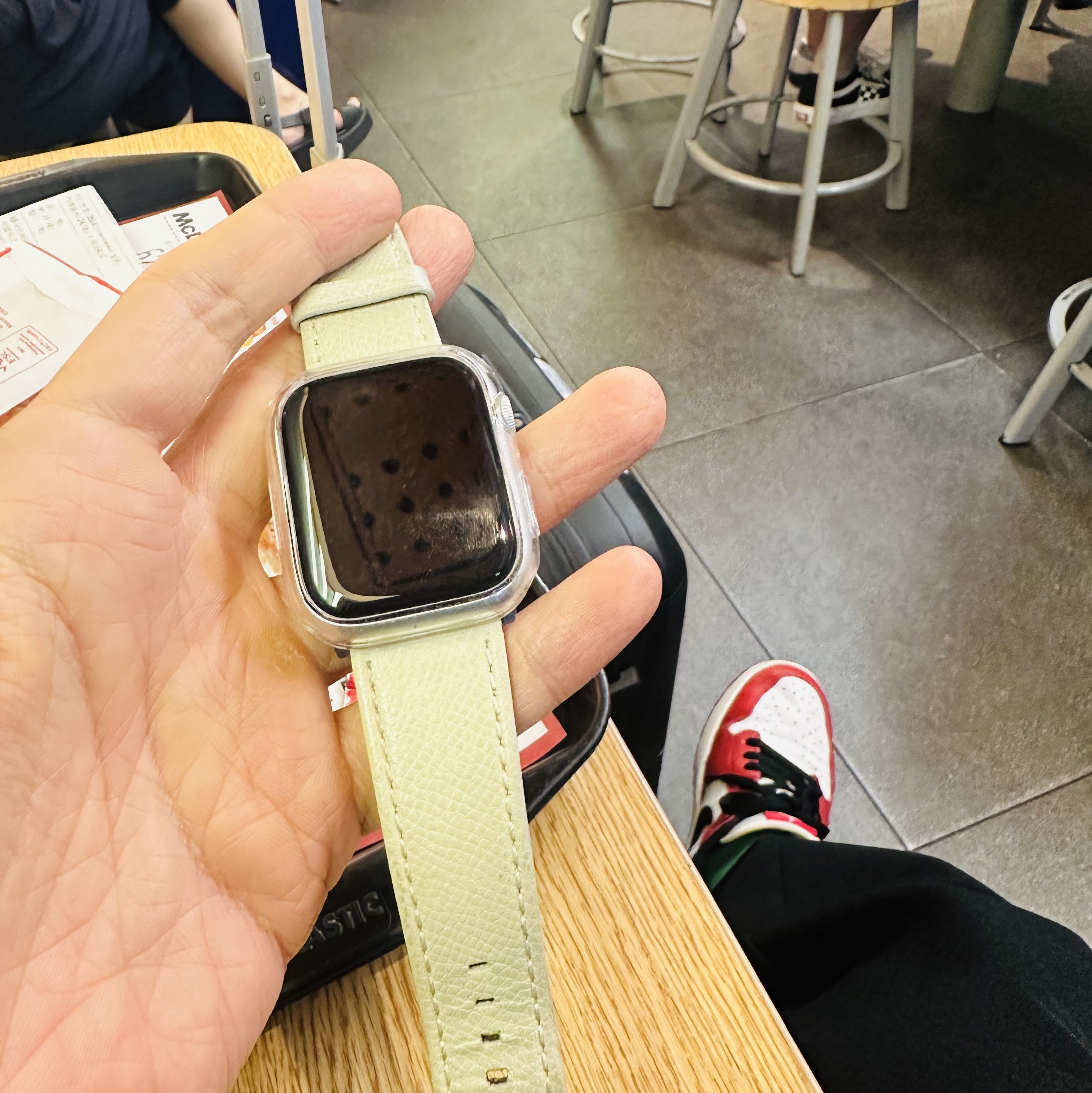 Apple Watch Series 9 45mm Cellular Silver Aluminium Case with Sport Band S/M Storm Blue (Korean Ver.) 착용 스타일