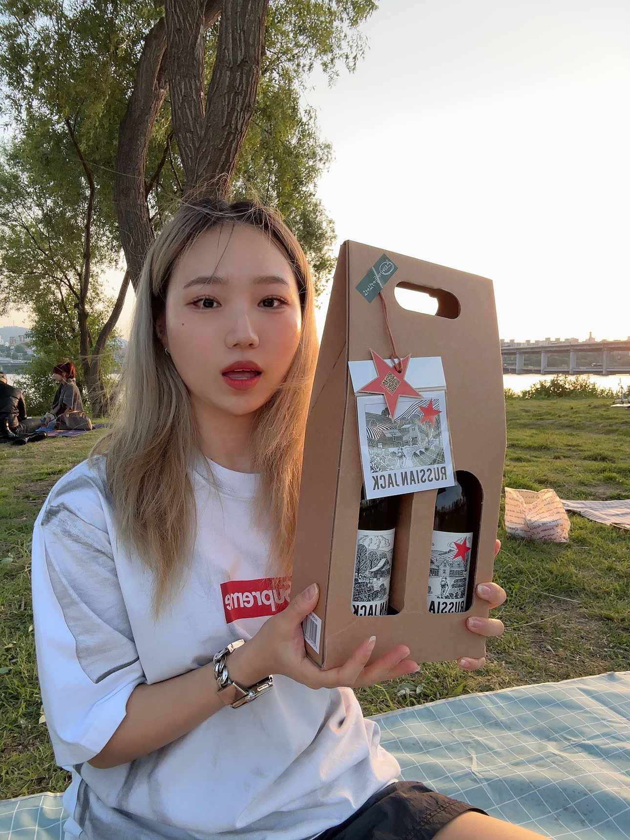 Supreme x MM6 Maison Margiela Box Logo T-Shirt White - 24SS 착용 스타일 - 2