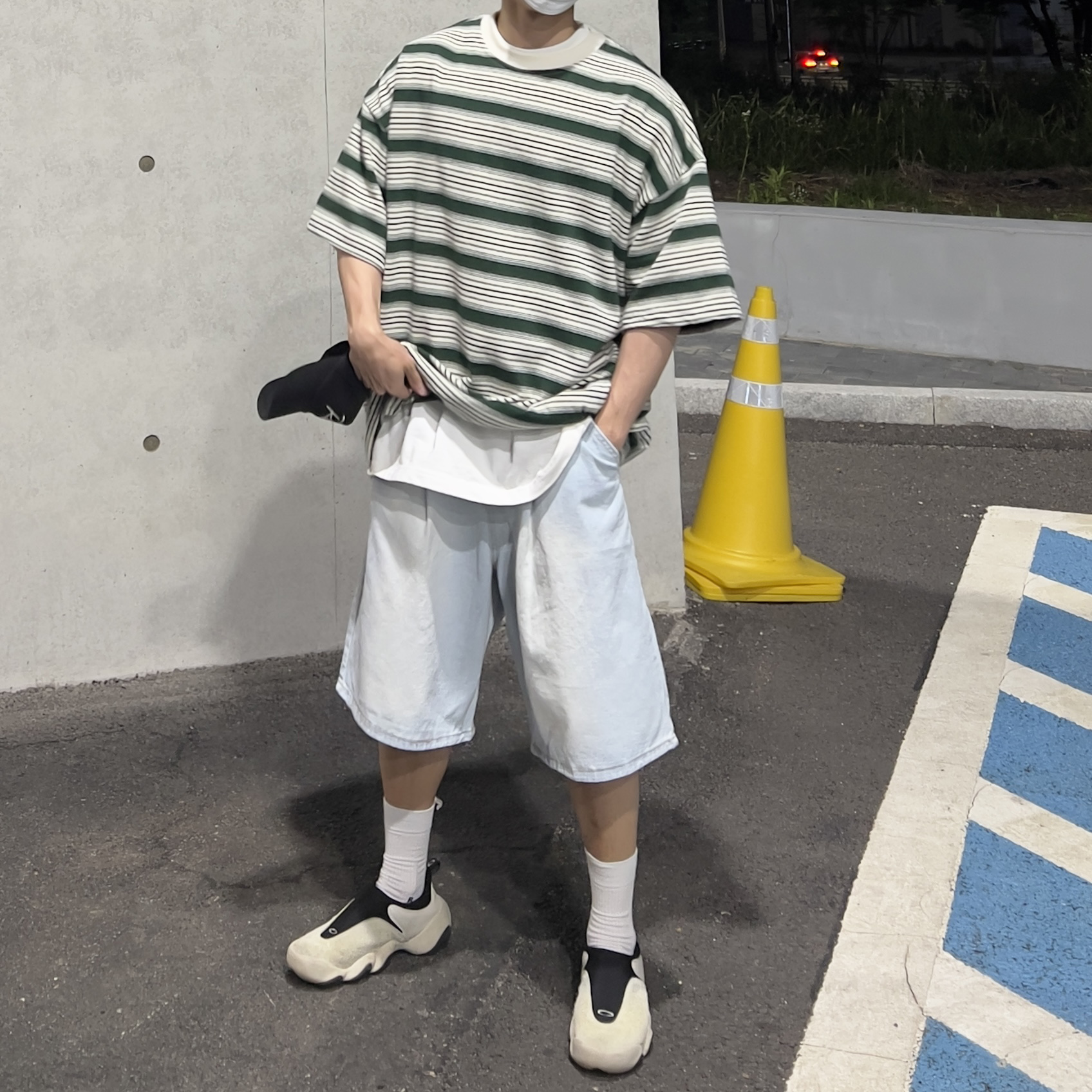 Oakley Factory Team x Brain Dead Flesh White Birch, Oakley Factory Team x Brain Dead Suede Flesh Lily Pad White 착용 스타일 - 2