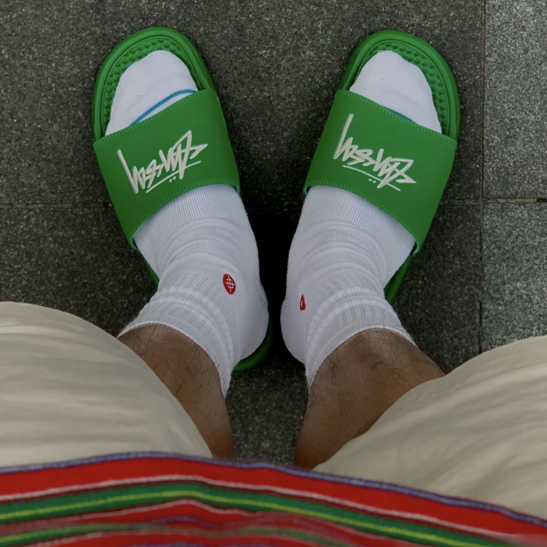 Nike x Stussy Benassi Slide Pine Green 착용 스타일